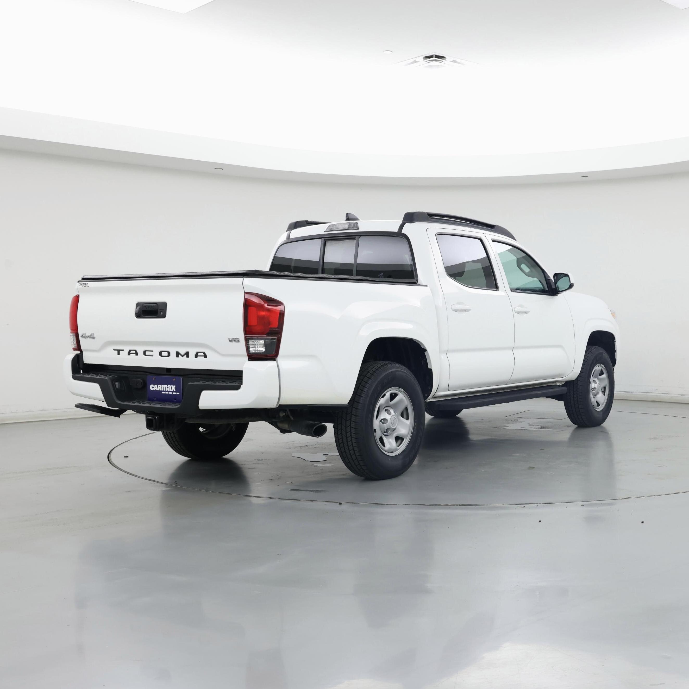 Thumbnail: 2023 Toyota Tacoma - 8