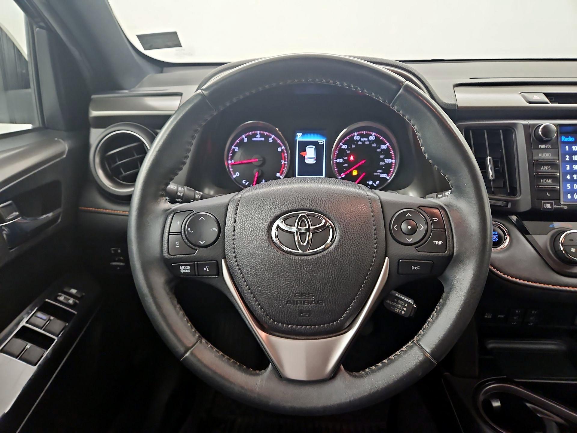 Thumbnail: 2017 Toyota RAV4 - 10