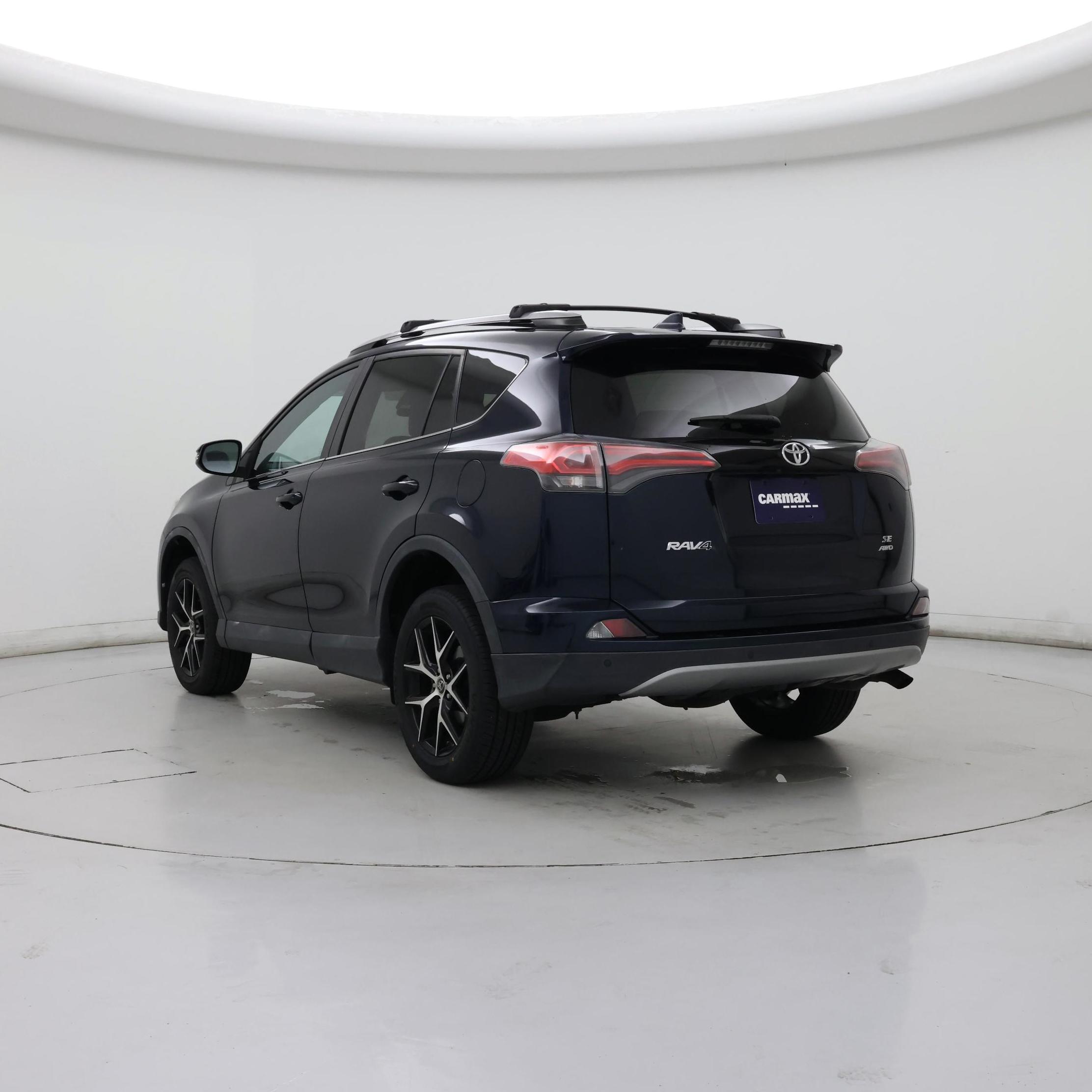 Thumbnail: 2017 Toyota RAV4 - 2