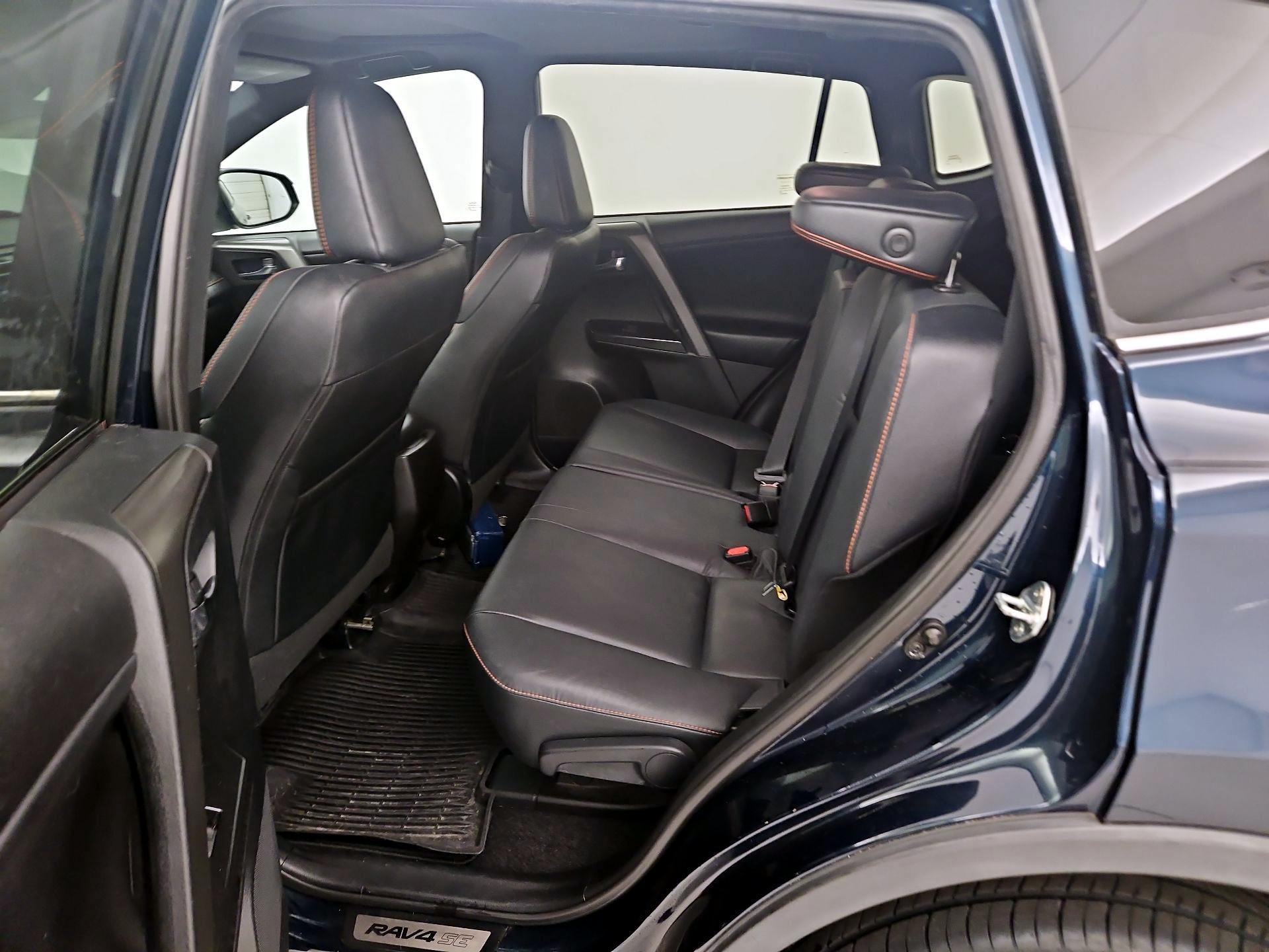 Thumbnail: 2017 Toyota RAV4 - 20
