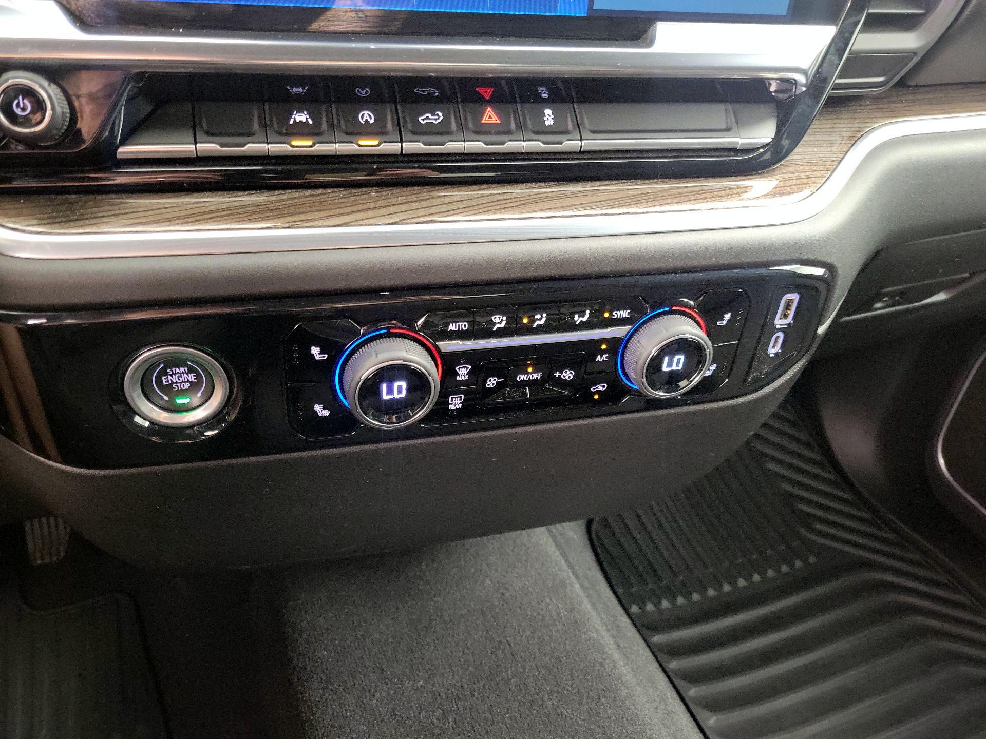 Thumbnail: 2022 Chevrolet Silverado 1500 - 17