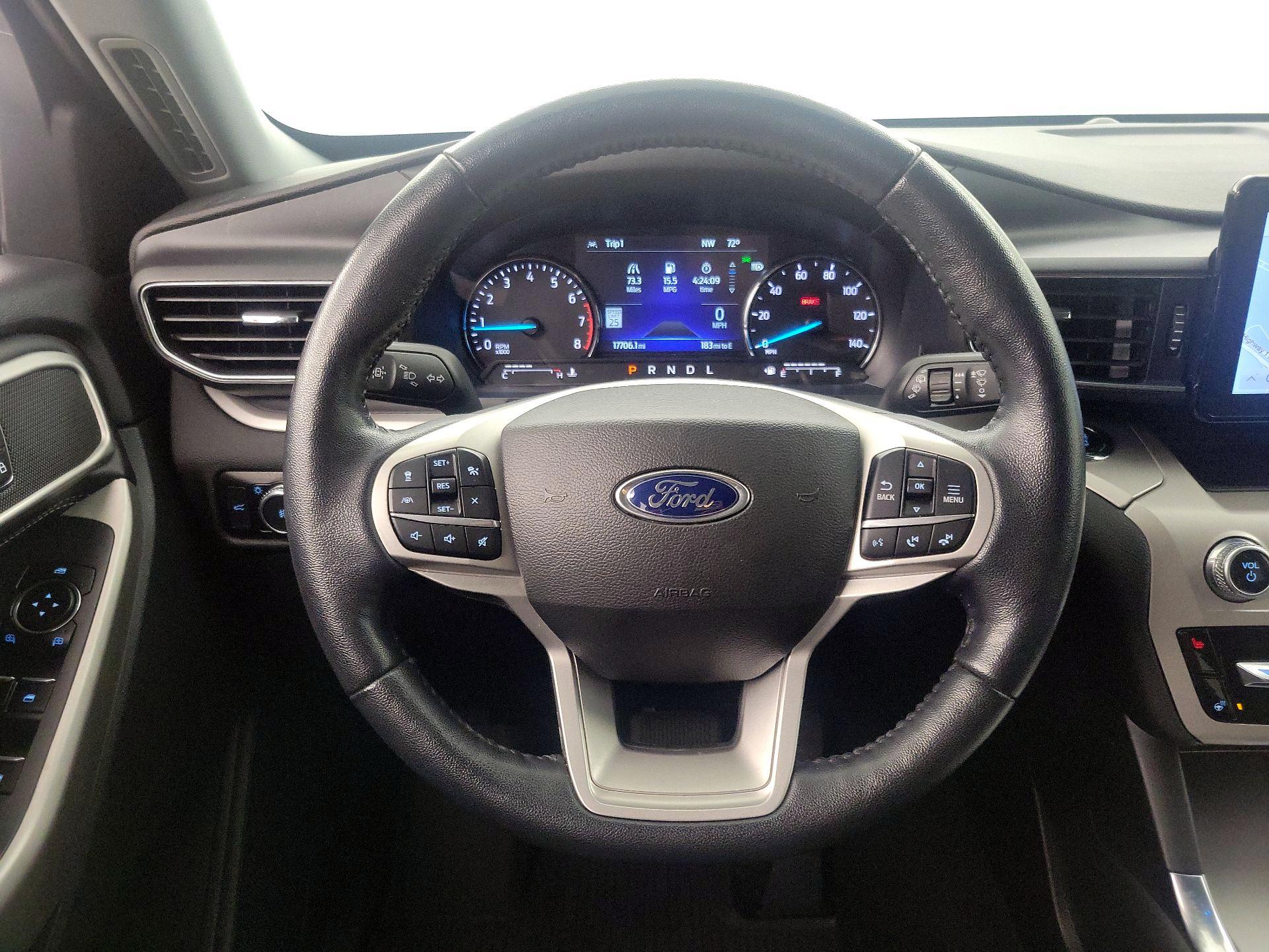 Thumbnail: 2022 Ford Explorer - 10