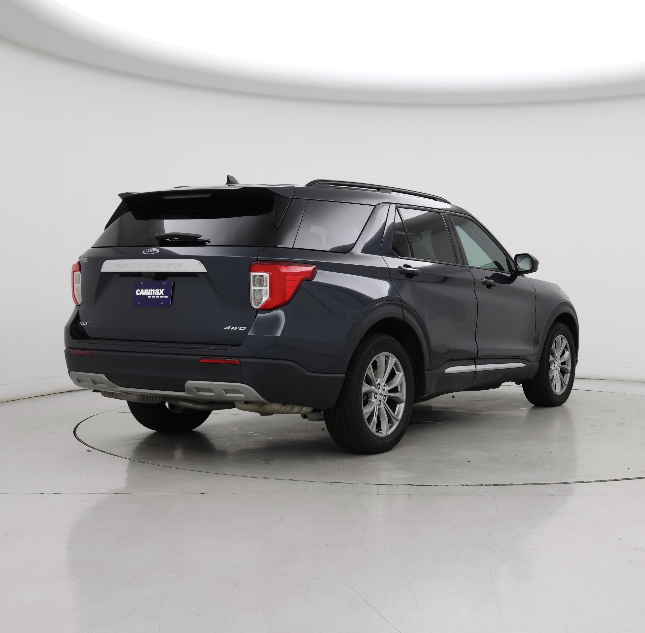 Thumbnail: 2022 Ford Explorer - 8