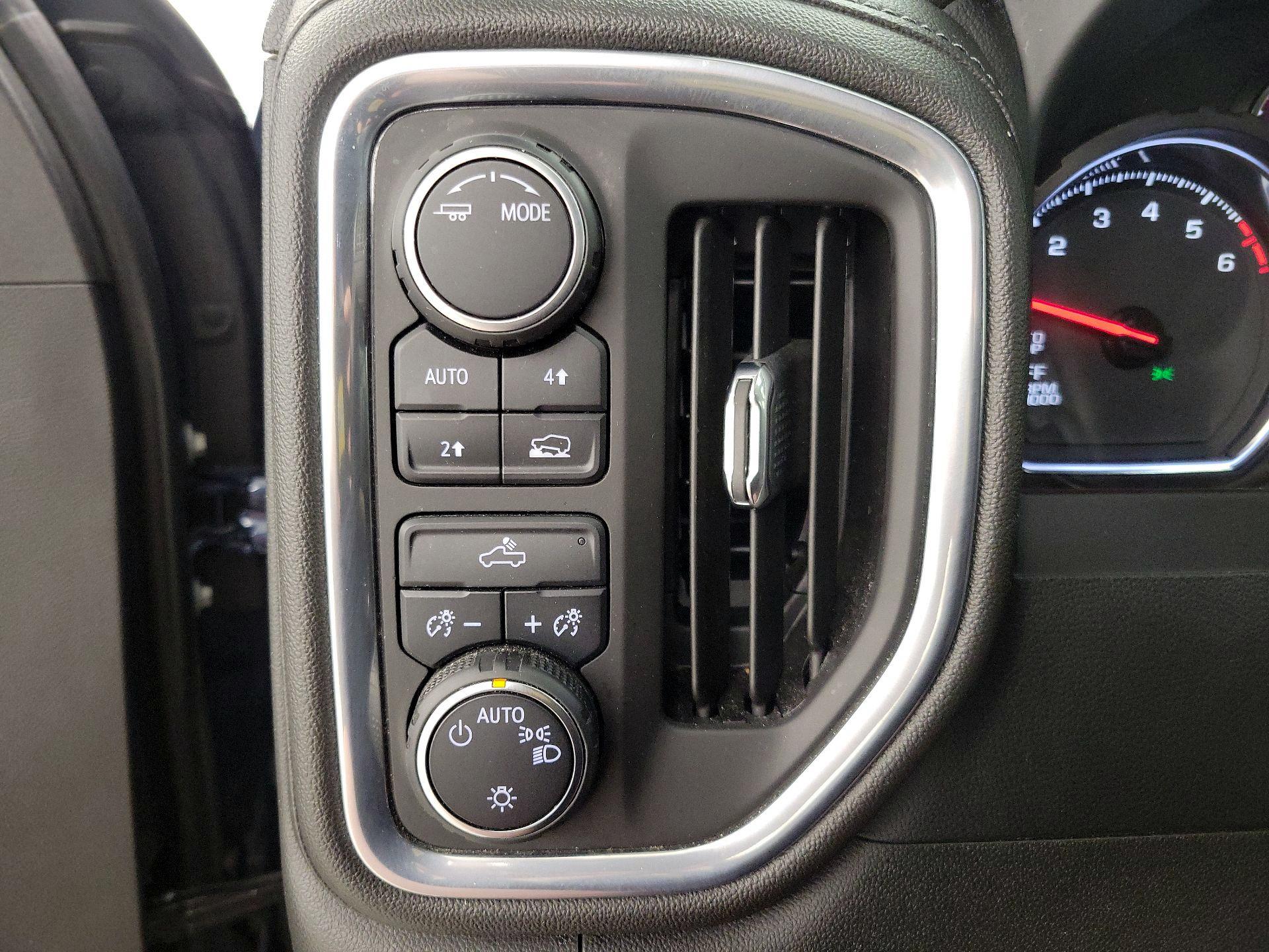 Thumbnail: 2022 Chevrolet Silverado 1500 - 13