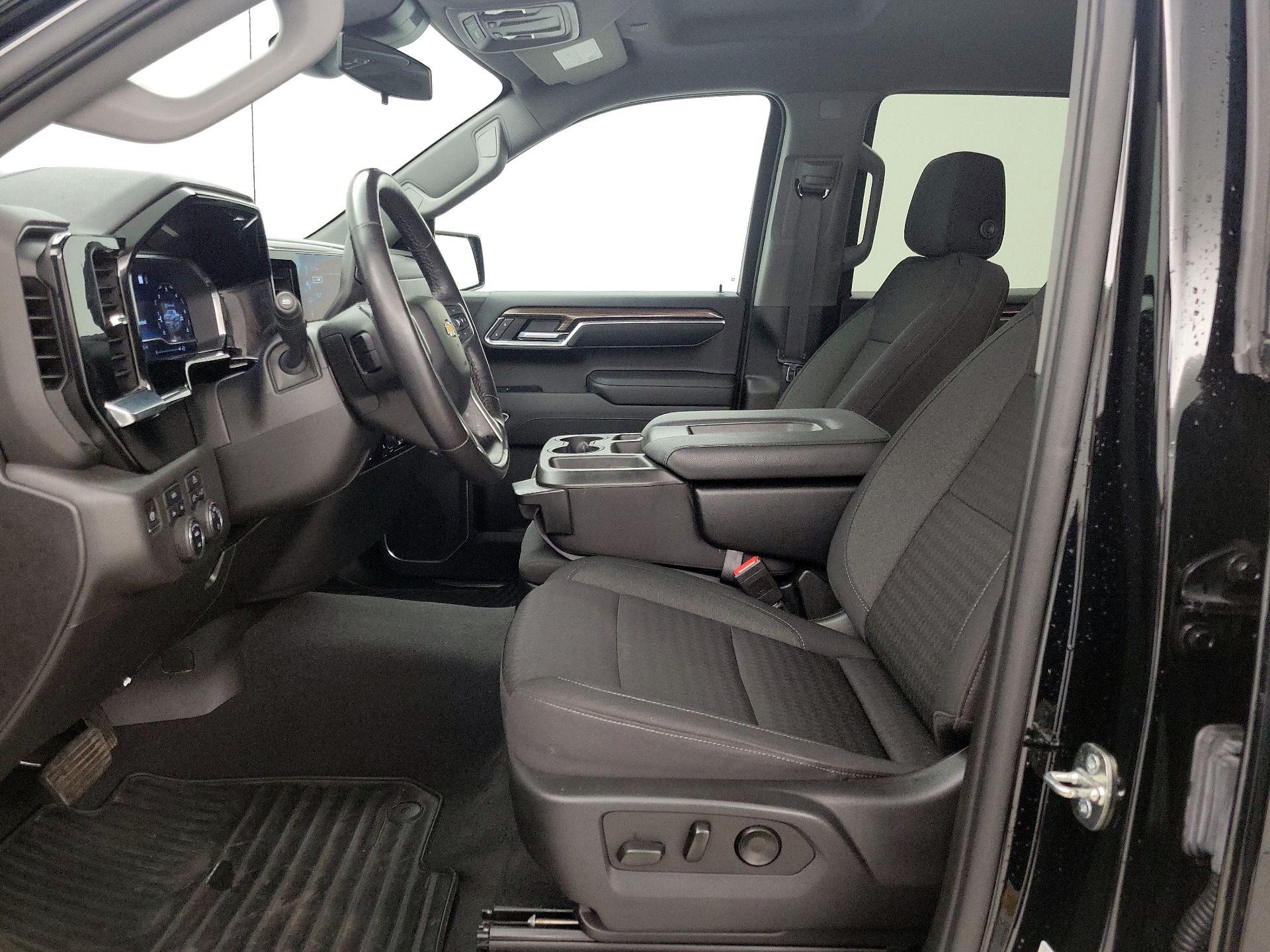Thumbnail: 2022 Chevrolet Silverado 1500 - 11