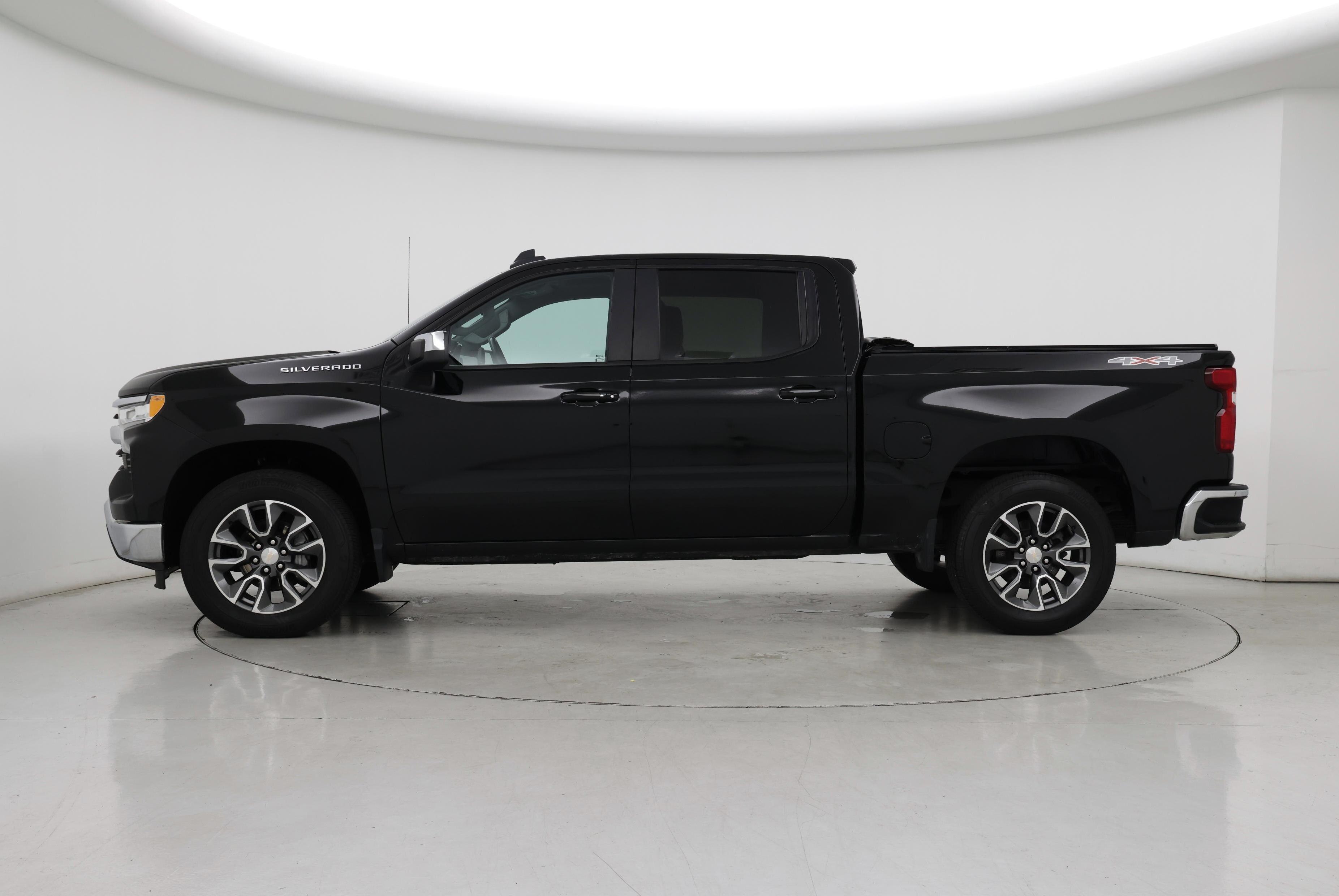 Thumbnail: 2022 Chevrolet Silverado 1500 - 3