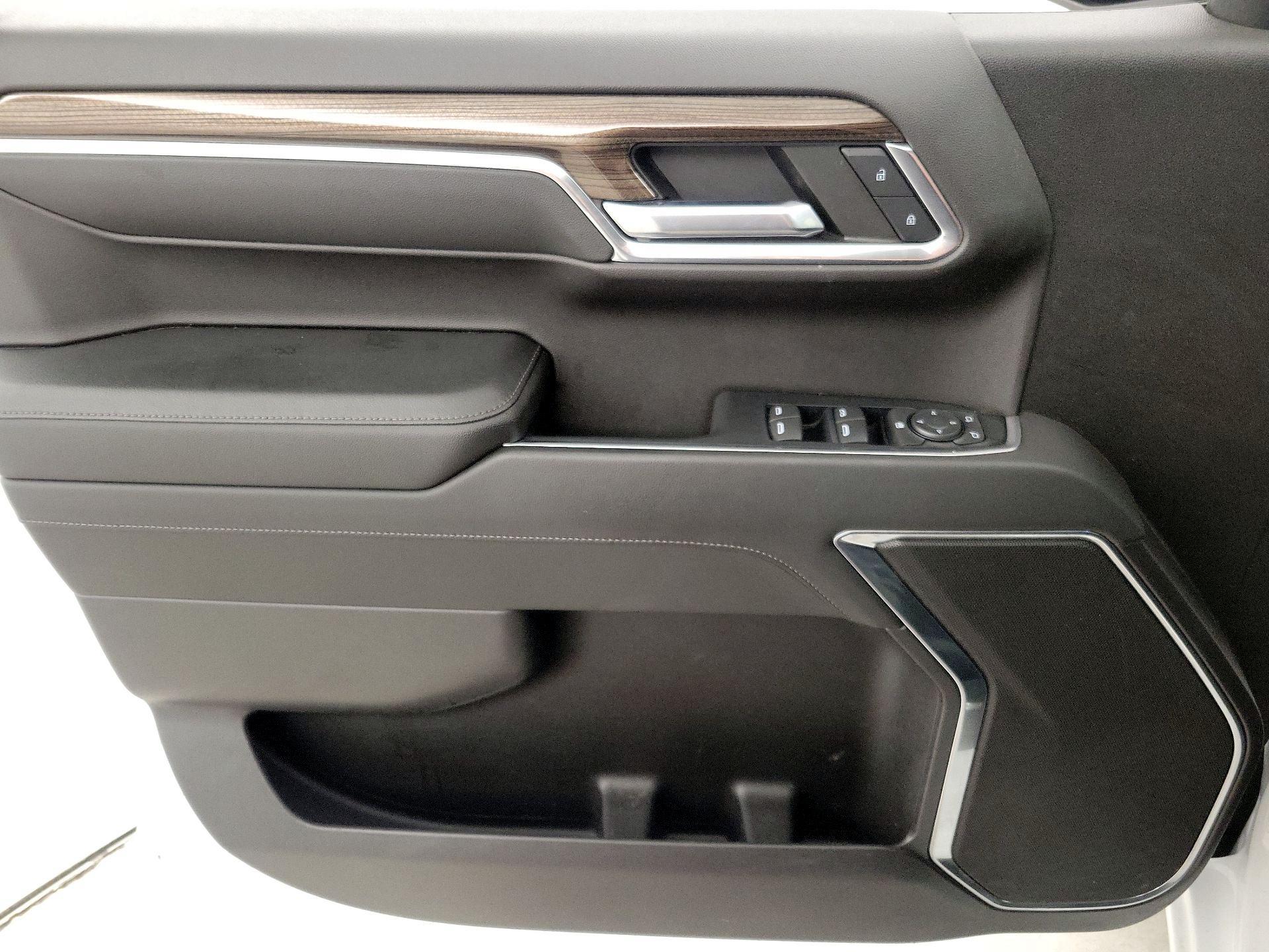 Thumbnail: 2022 Chevrolet Silverado 1500 - 12