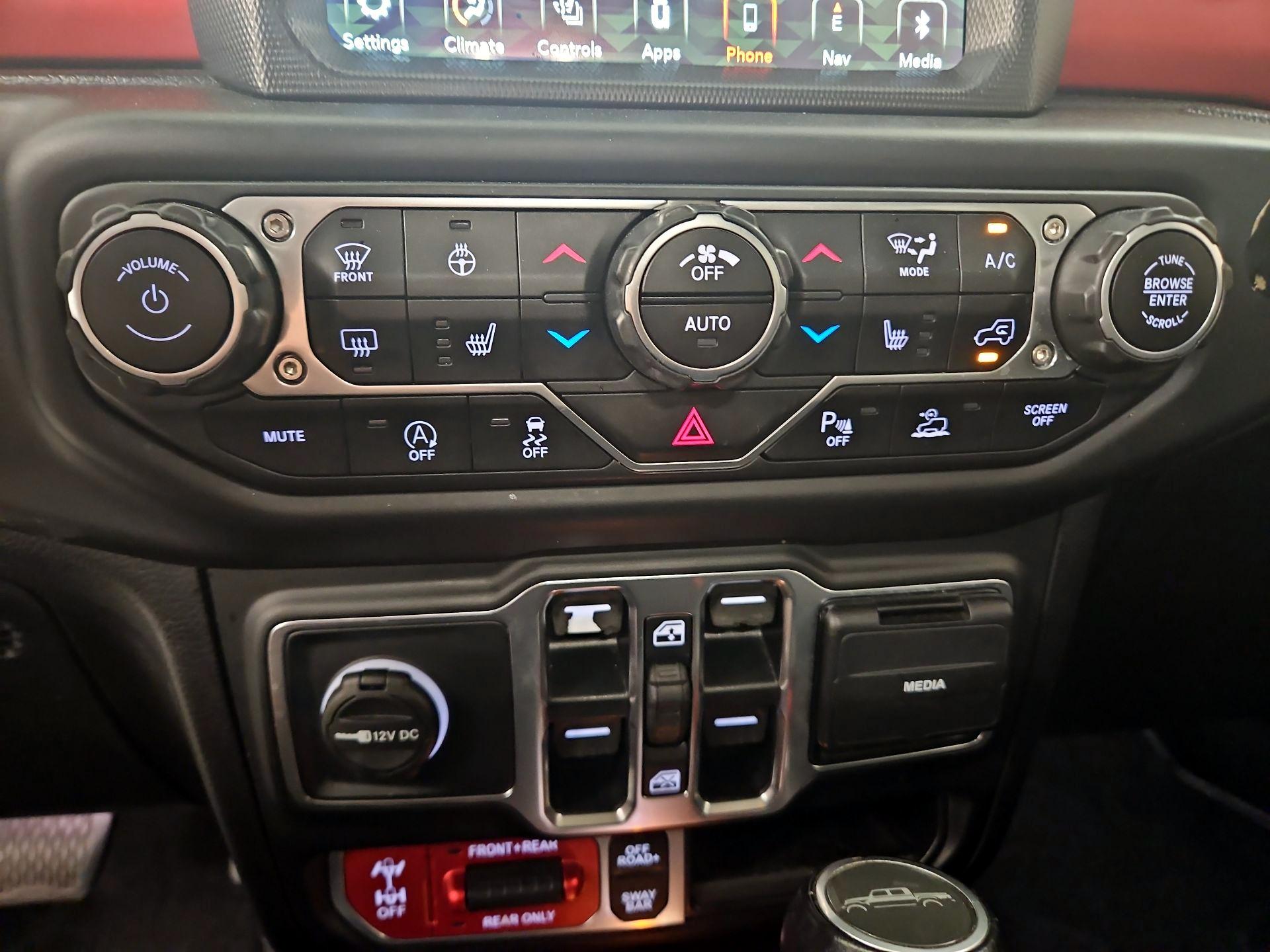 Thumbnail: 2021 Jeep Gladiator - 16