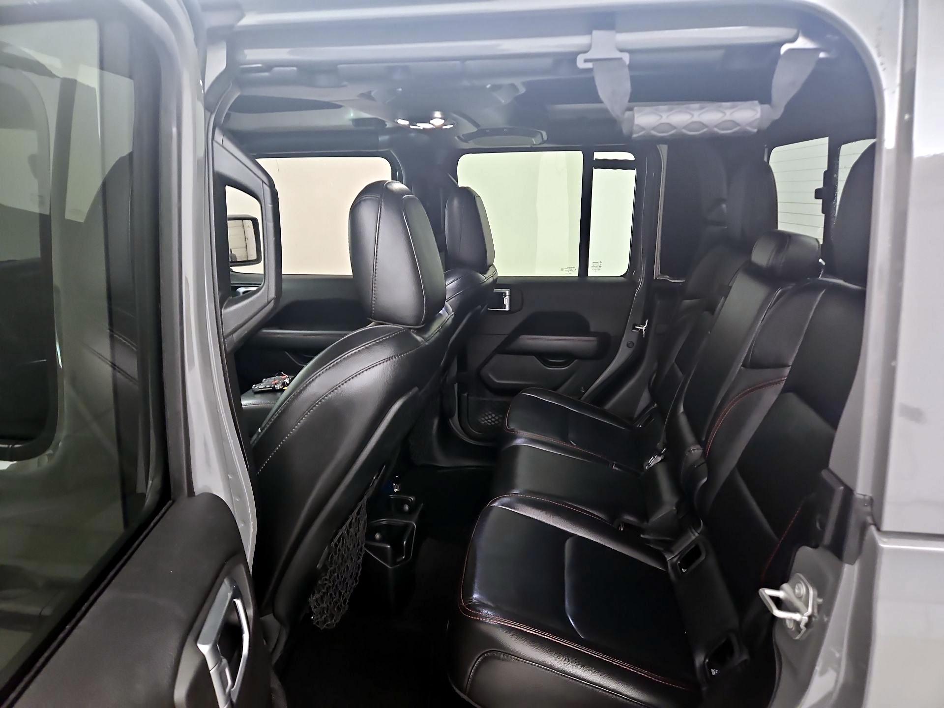 Thumbnail: 2021 Jeep Gladiator - 19