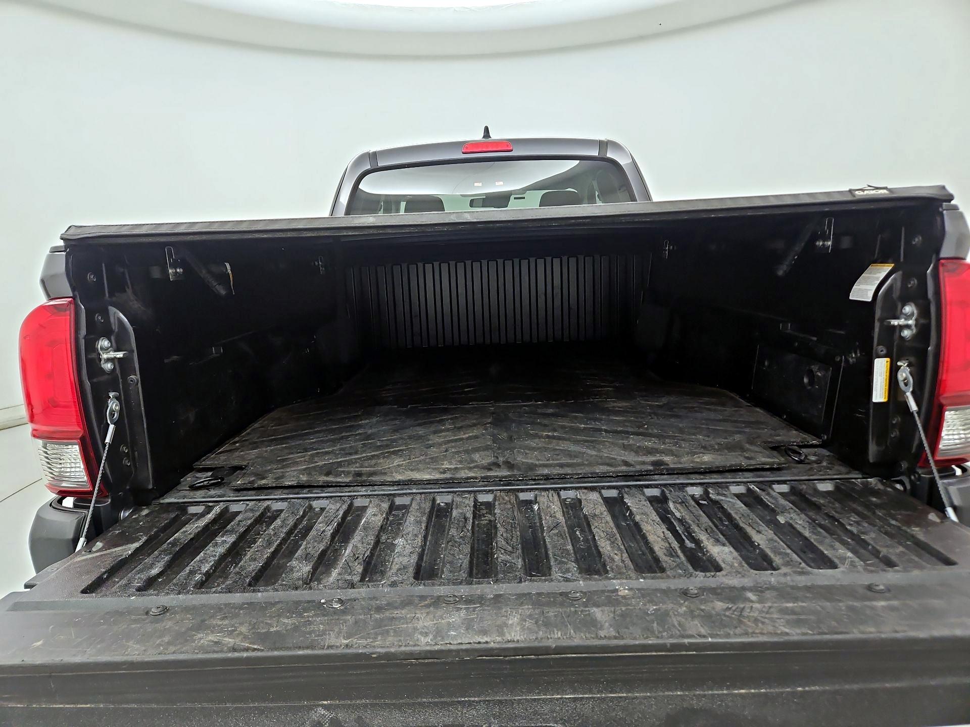 Thumbnail: 2020 Toyota Tacoma - 20