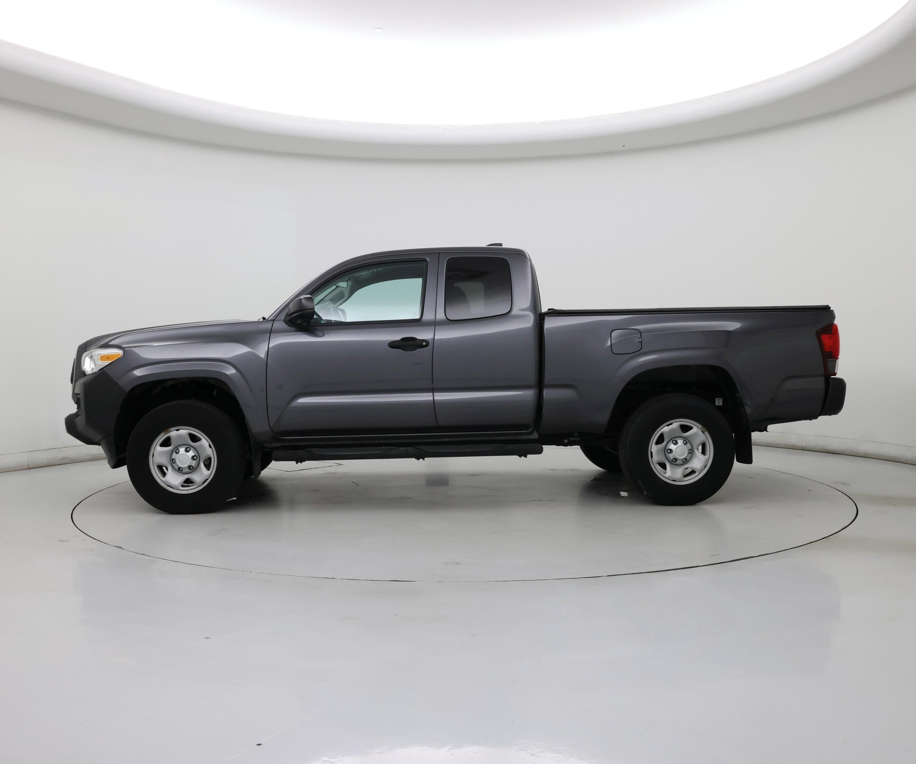 Thumbnail: 2020 Toyota Tacoma - 3