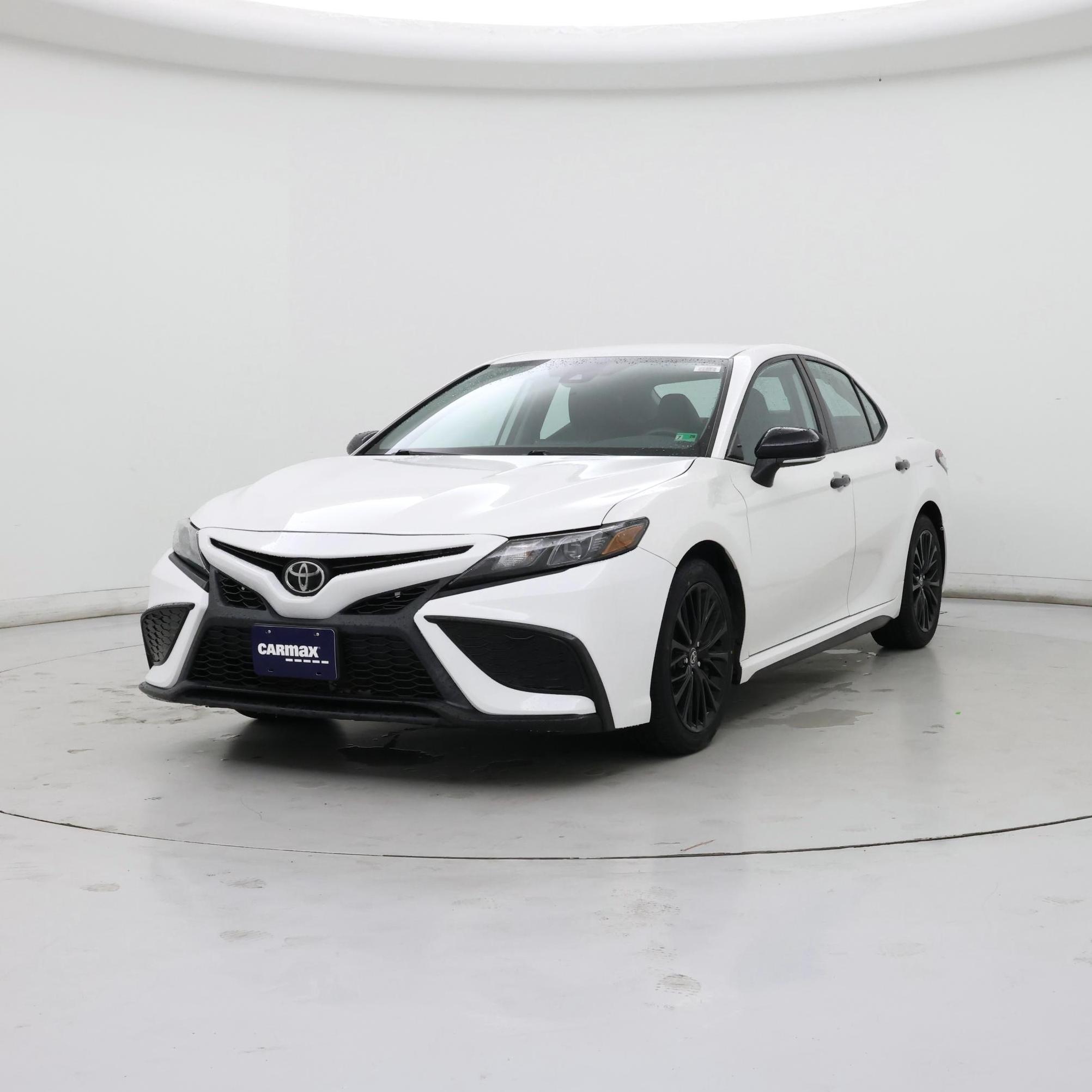 Thumbnail: 2022 Toyota Camry - 4