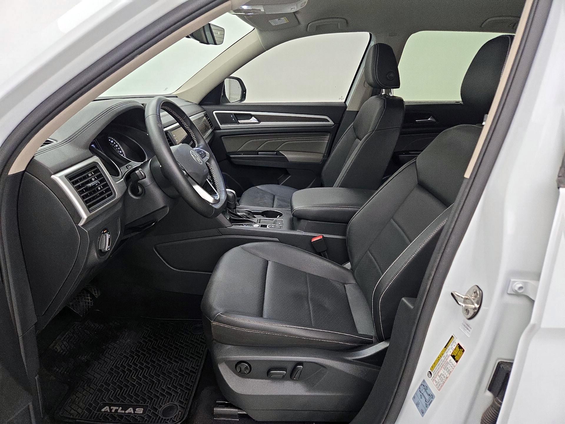 Thumbnail: 2021 Volkswagen Atlas - 11