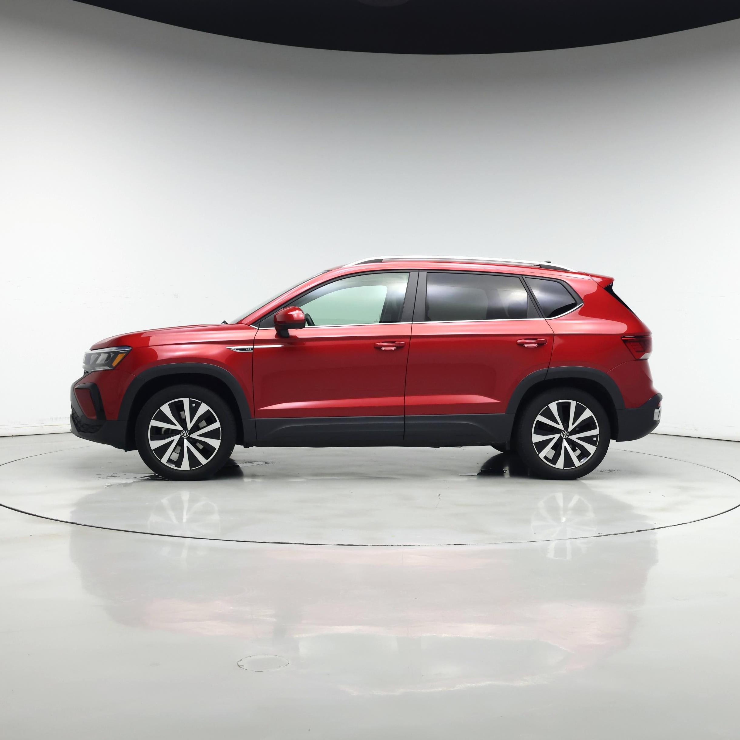 Thumbnail: 2022 Volkswagen Taos - 3