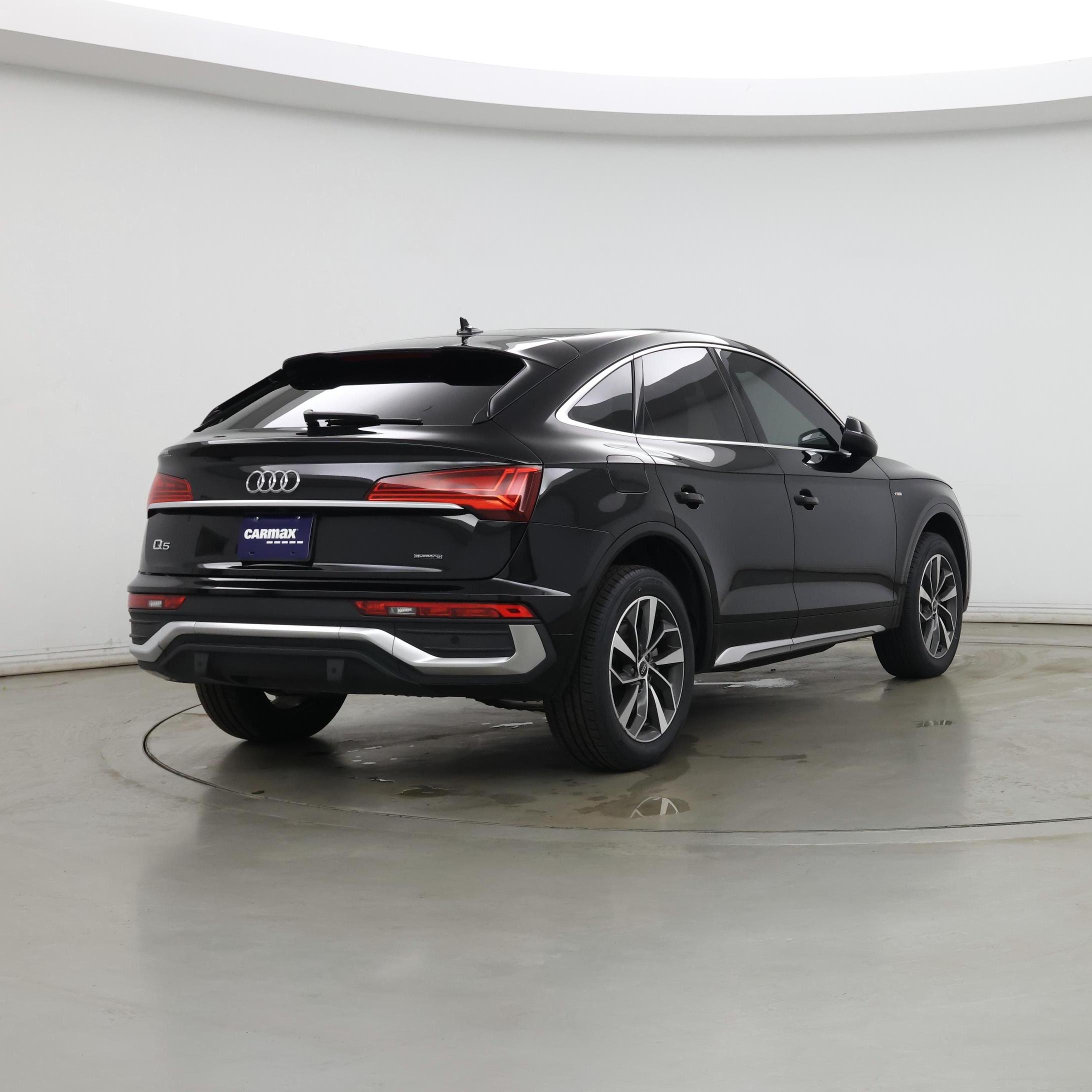Thumbnail: 2022 Audi Q5 - 8
