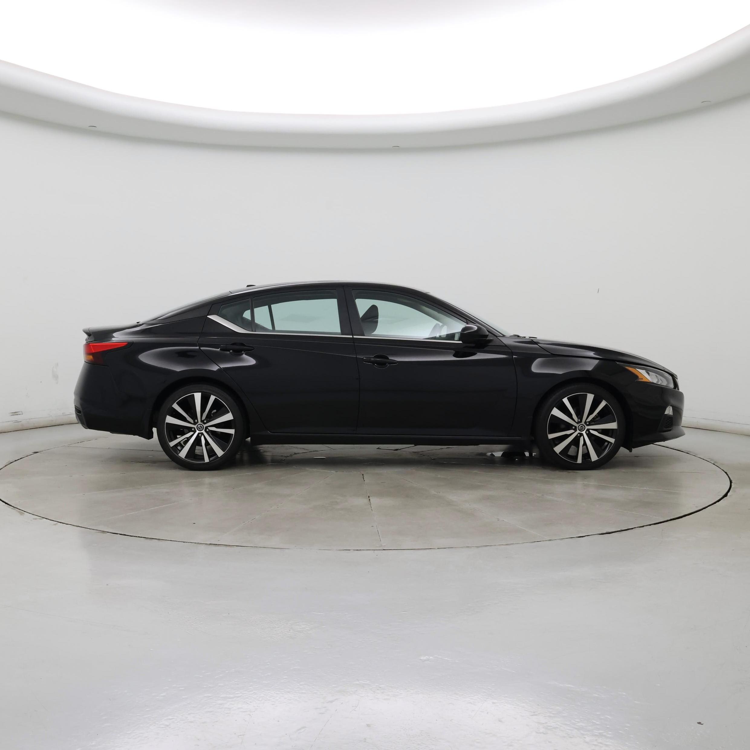 Thumbnail: 2022 Nissan Altima - 7
