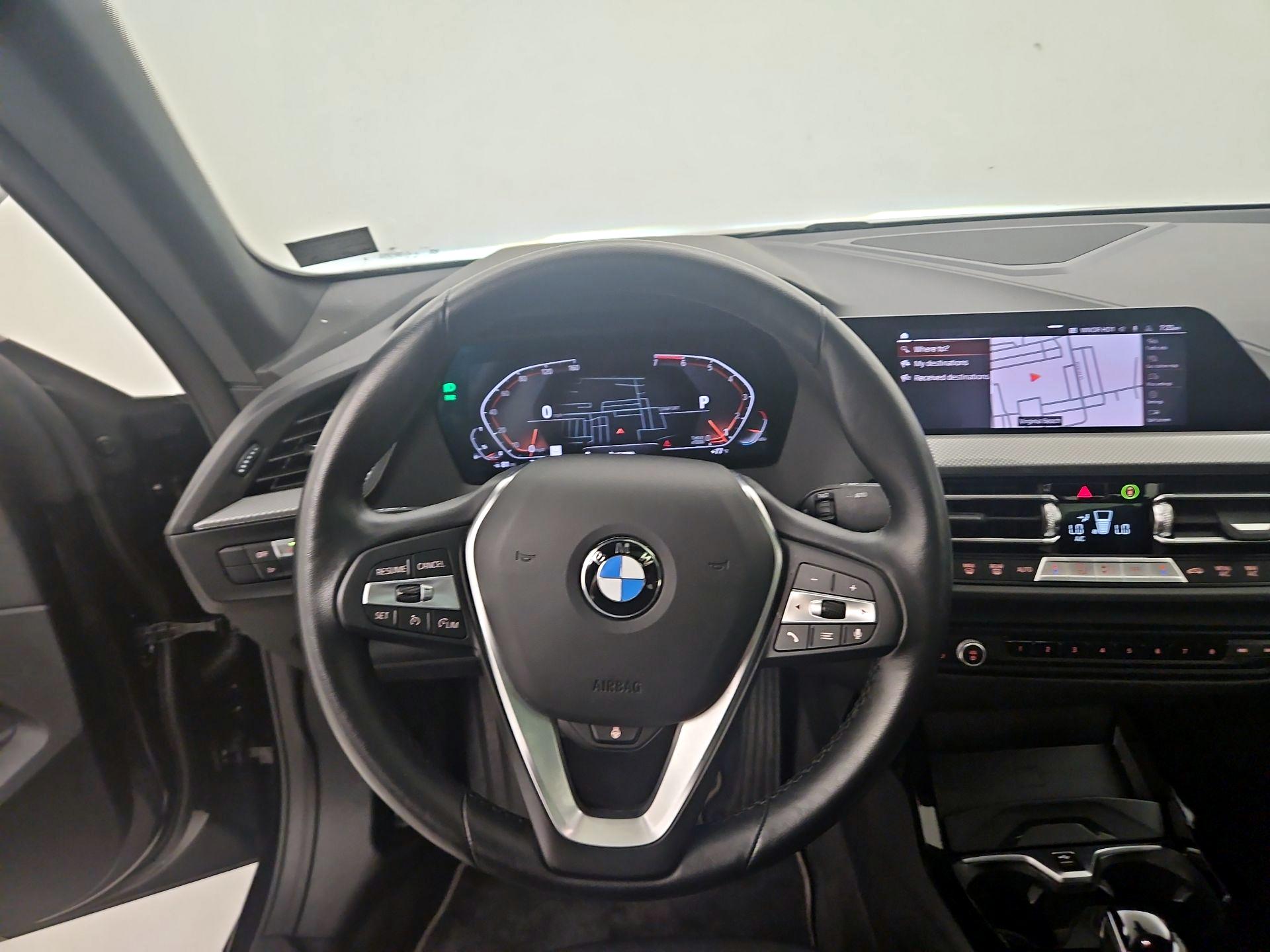 Thumbnail: 2024 BMW 2 Series - 10