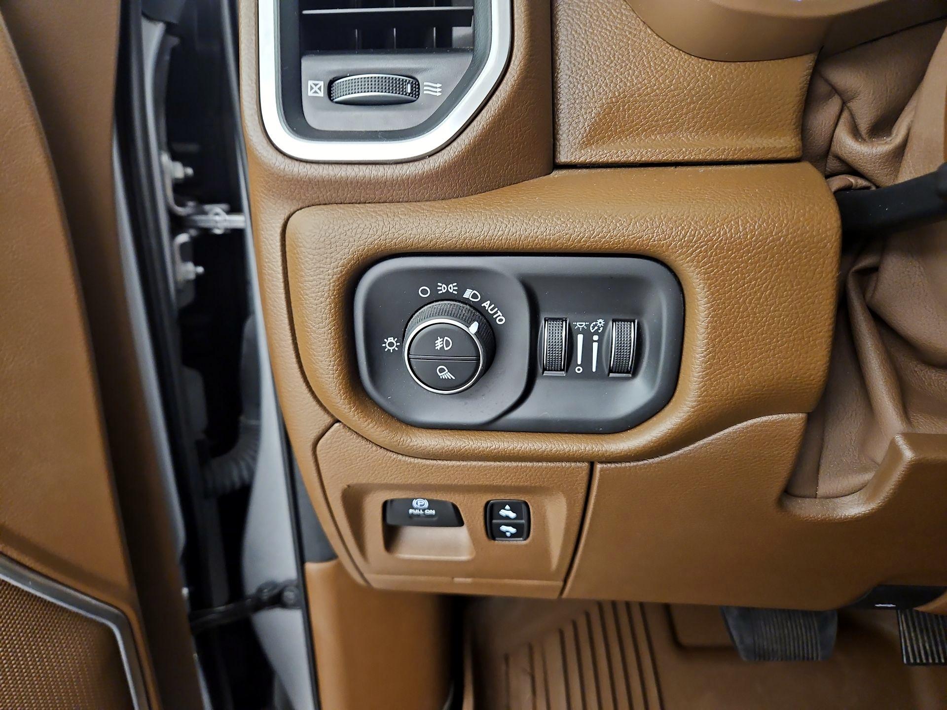 Thumbnail: 2021 RAM 1500 - 13