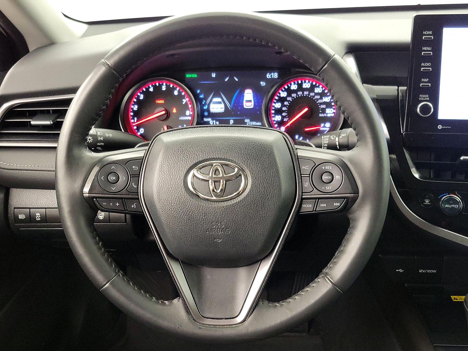 Thumbnail: 2023 Toyota Camry - 10