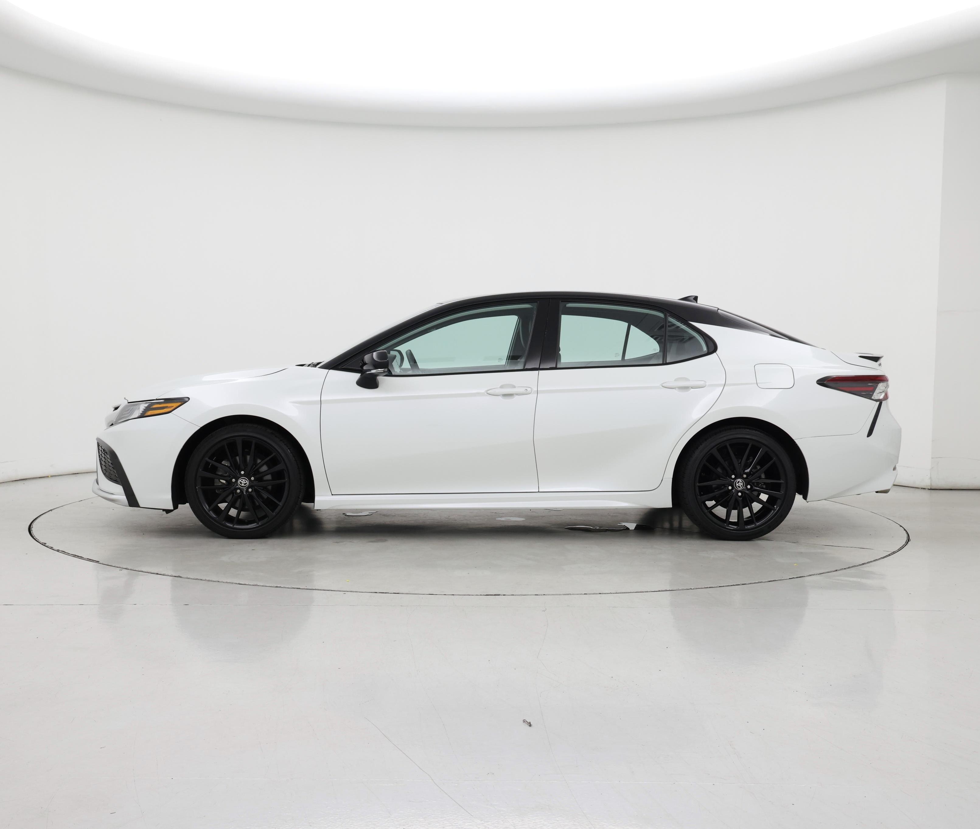 Thumbnail: 2023 Toyota Camry - 3