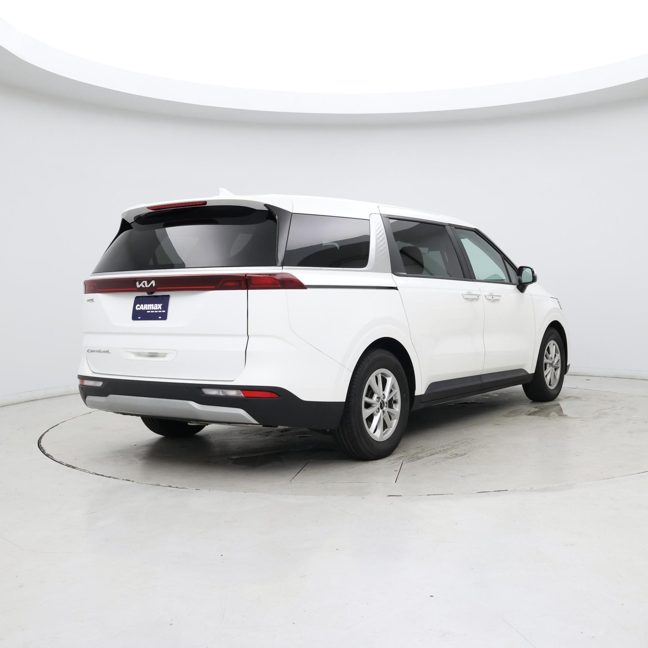 Thumbnail: 2022 Kia Carnival - 8