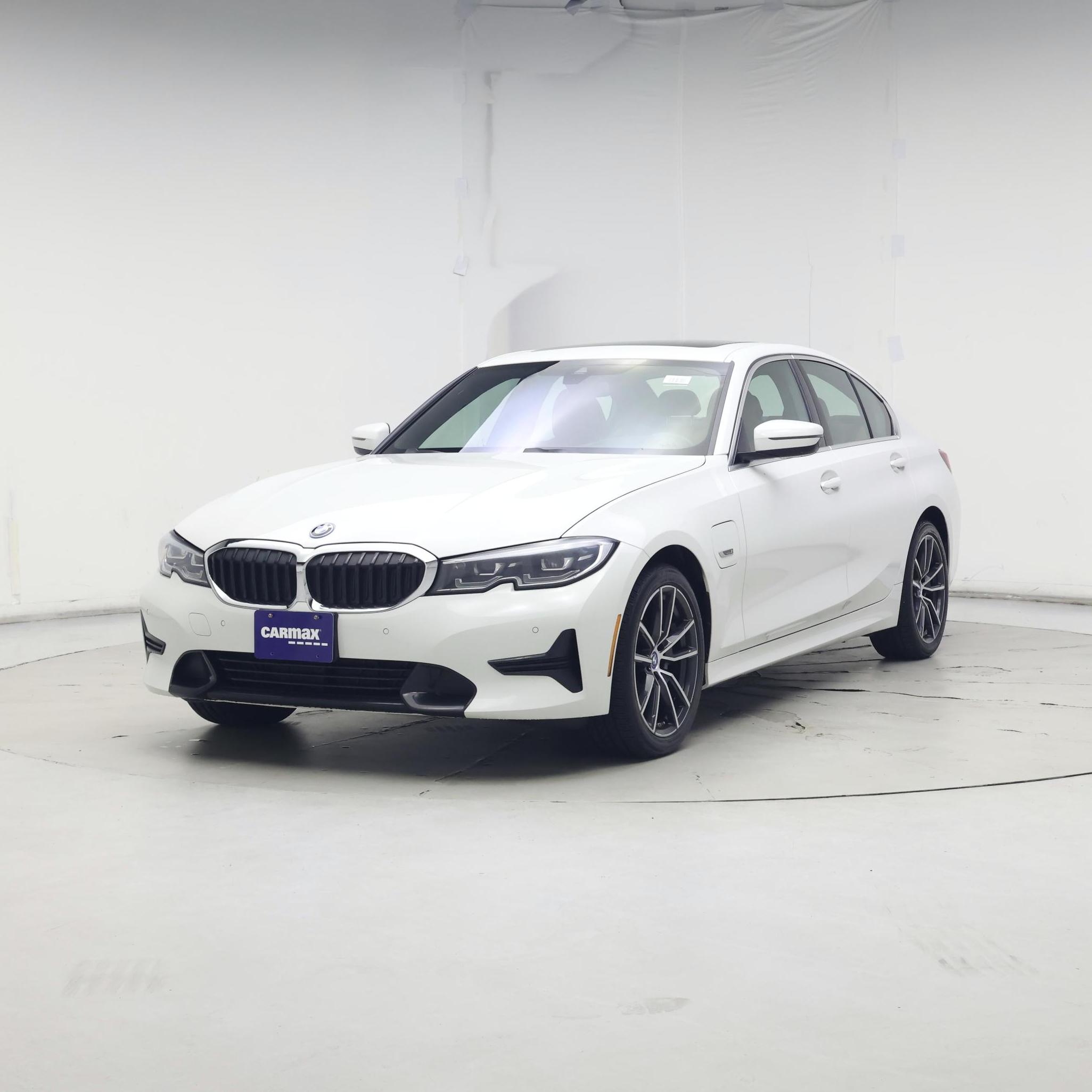 Thumbnail: 2022 BMW 3 Series - 4