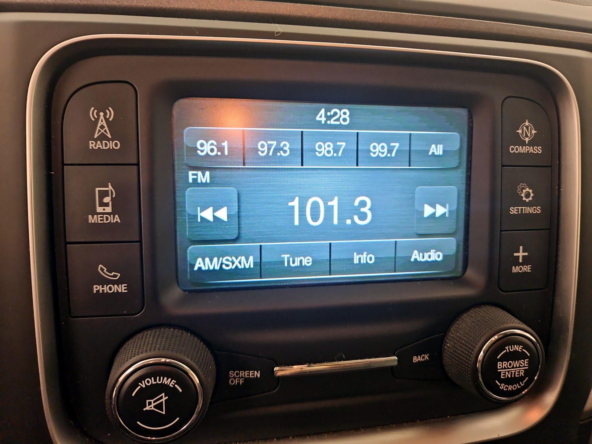 Thumbnail: 2020 RAM 1500 Classic - 15