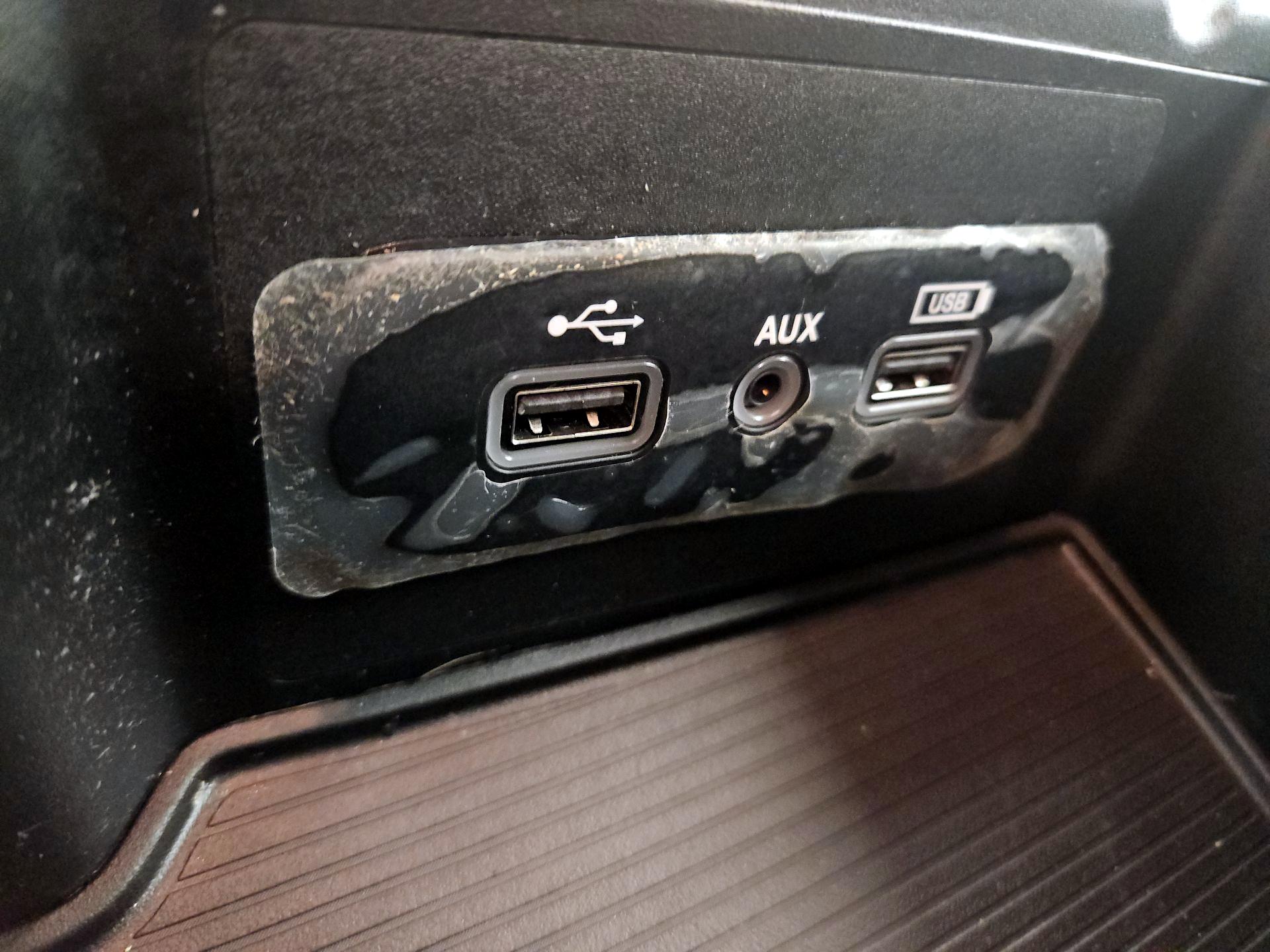 Thumbnail: 2020 RAM 1500 Classic - 18