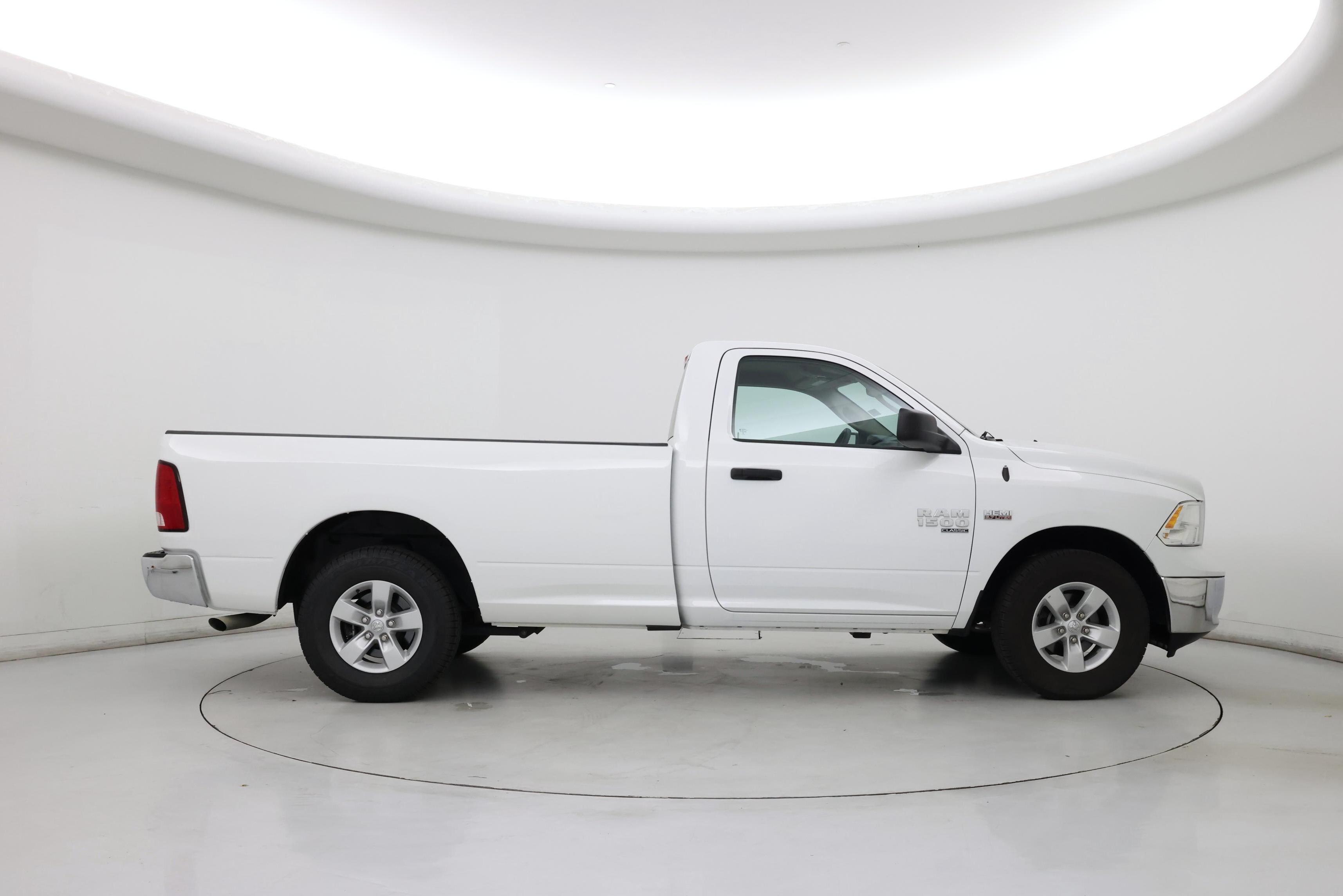 Thumbnail: 2020 RAM 1500 Classic - 7