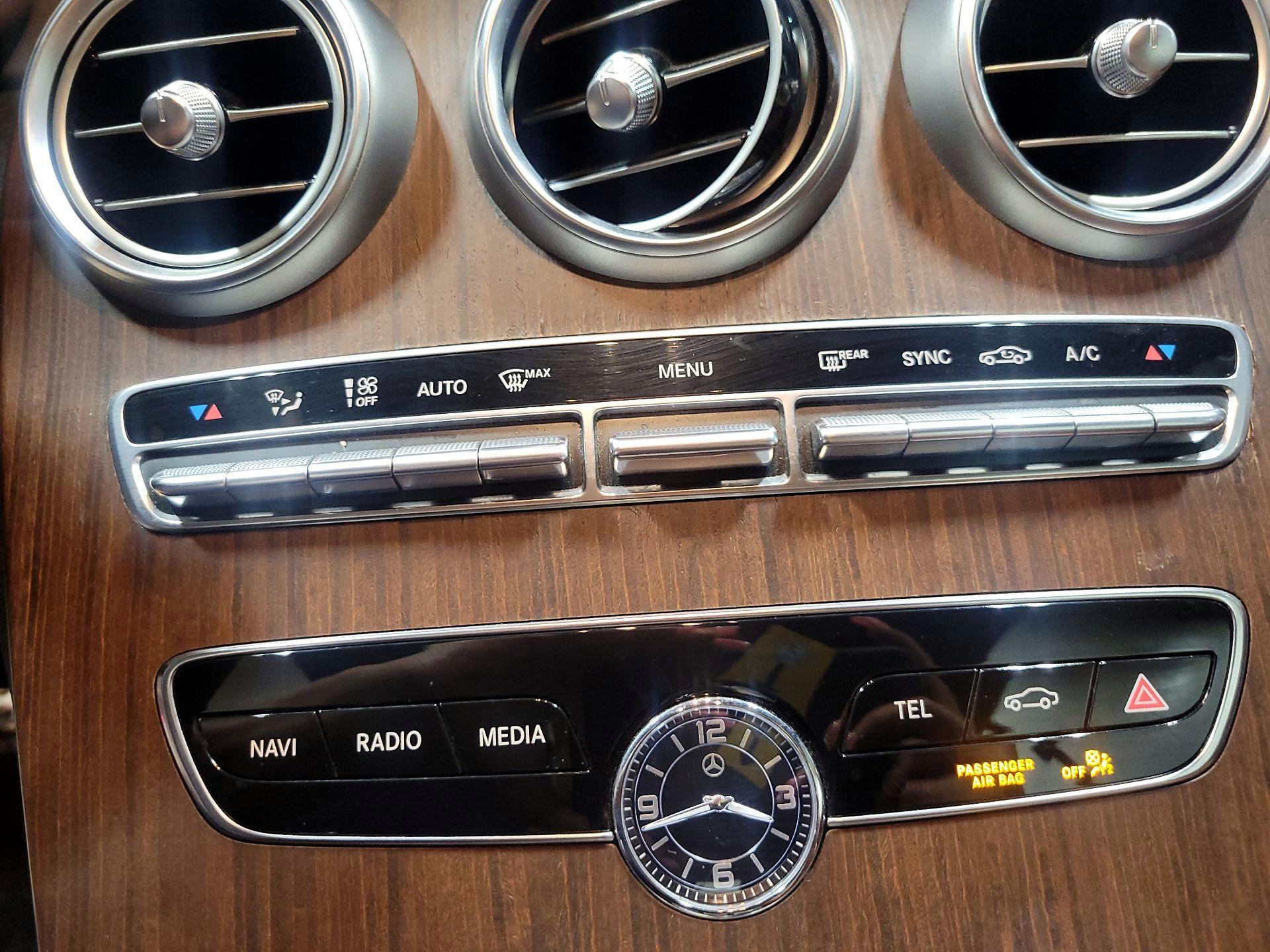 Thumbnail: 2021 Mercedes-Benz C-Class - 17
