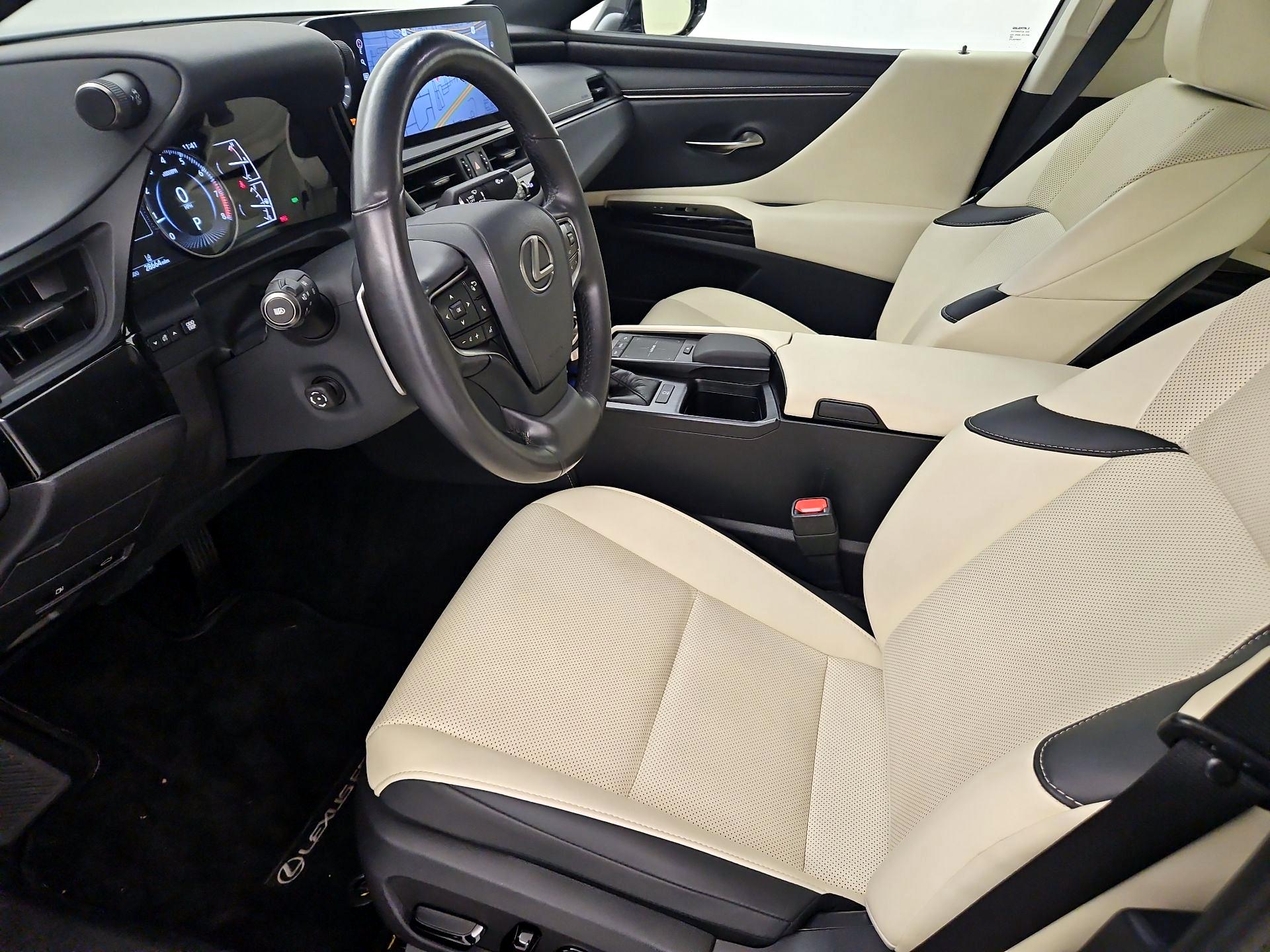 Thumbnail: 2022 Lexus ES - 11