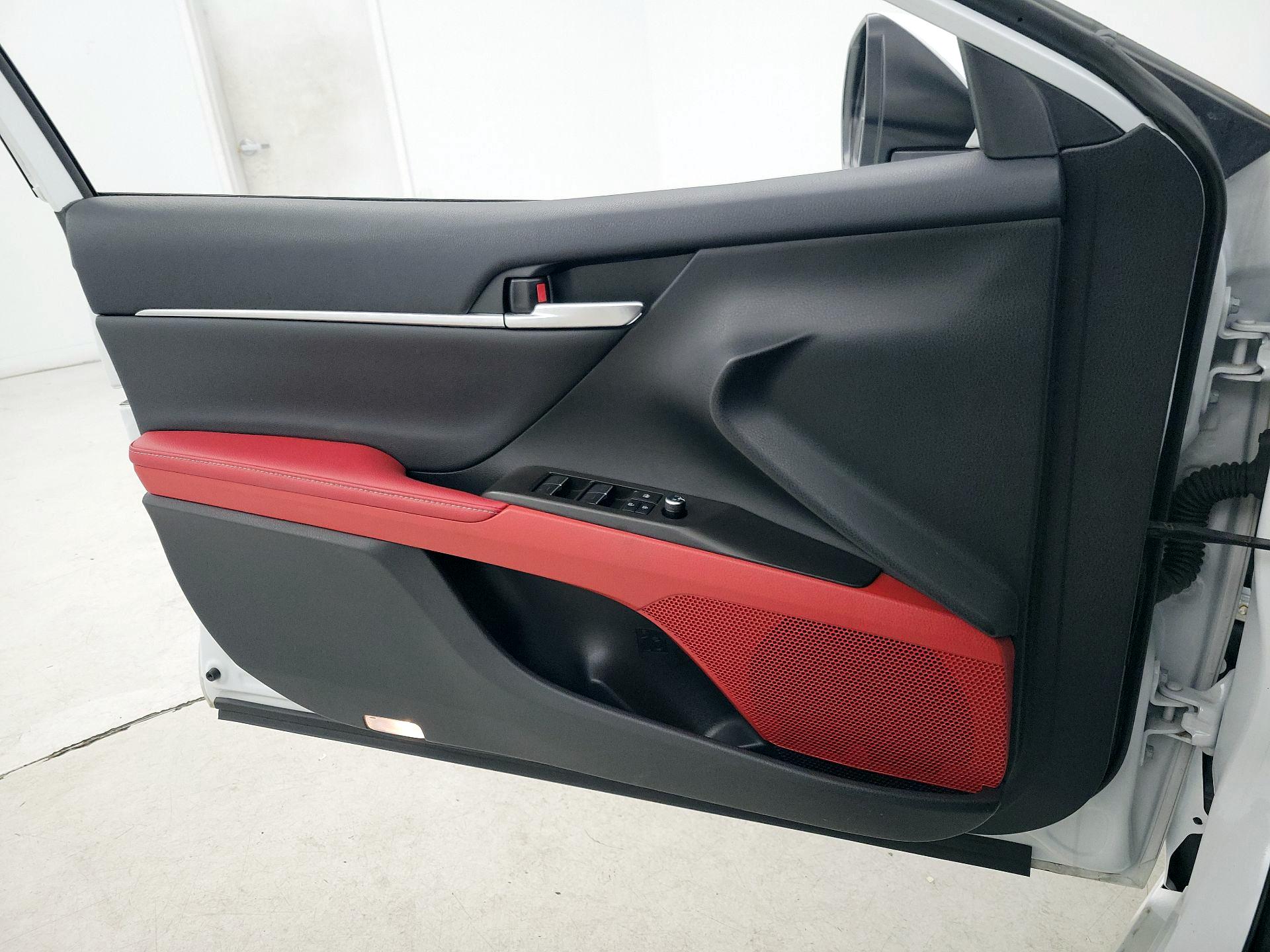 Thumbnail: 2023 Toyota Camry - 12
