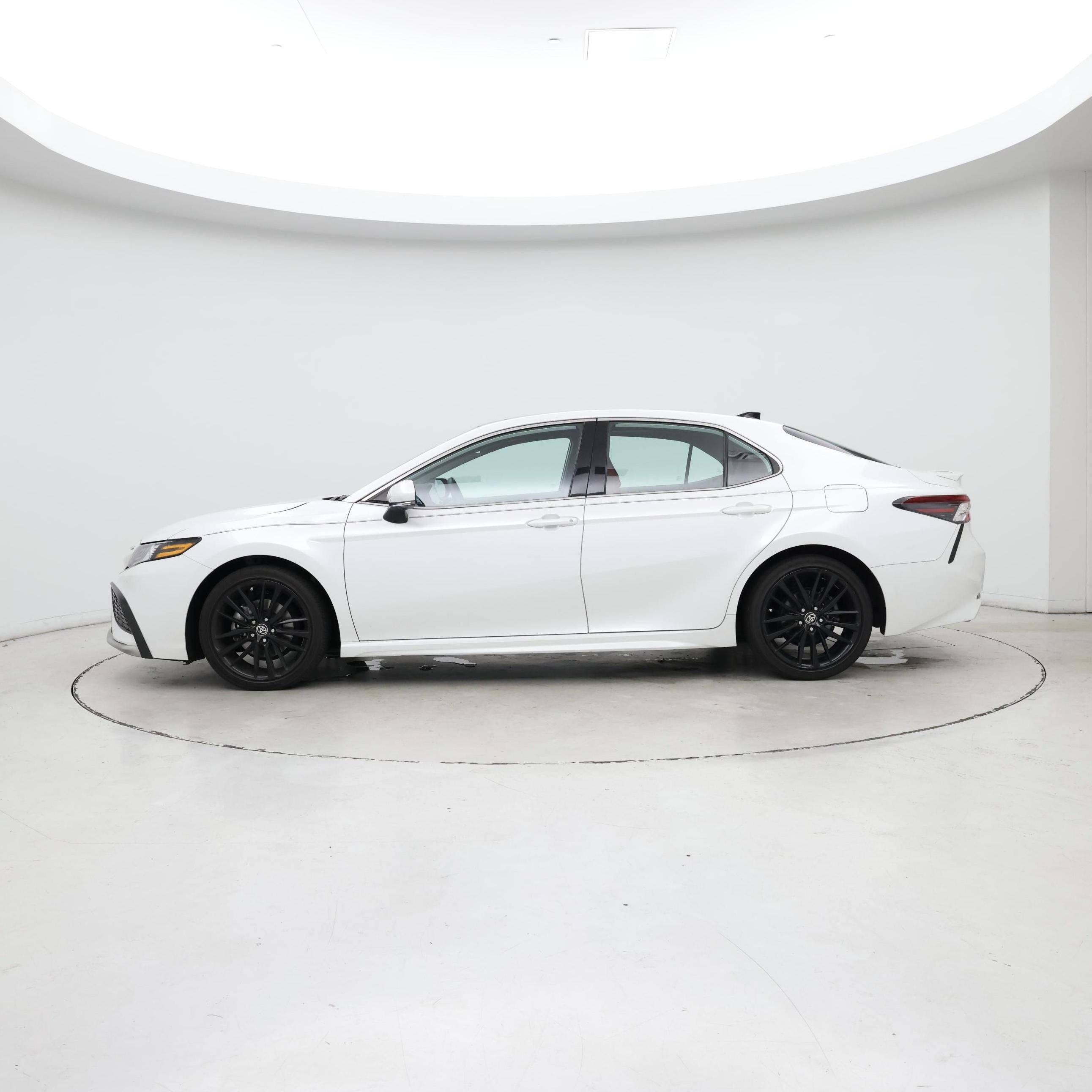 Thumbnail: 2023 Toyota Camry - 3