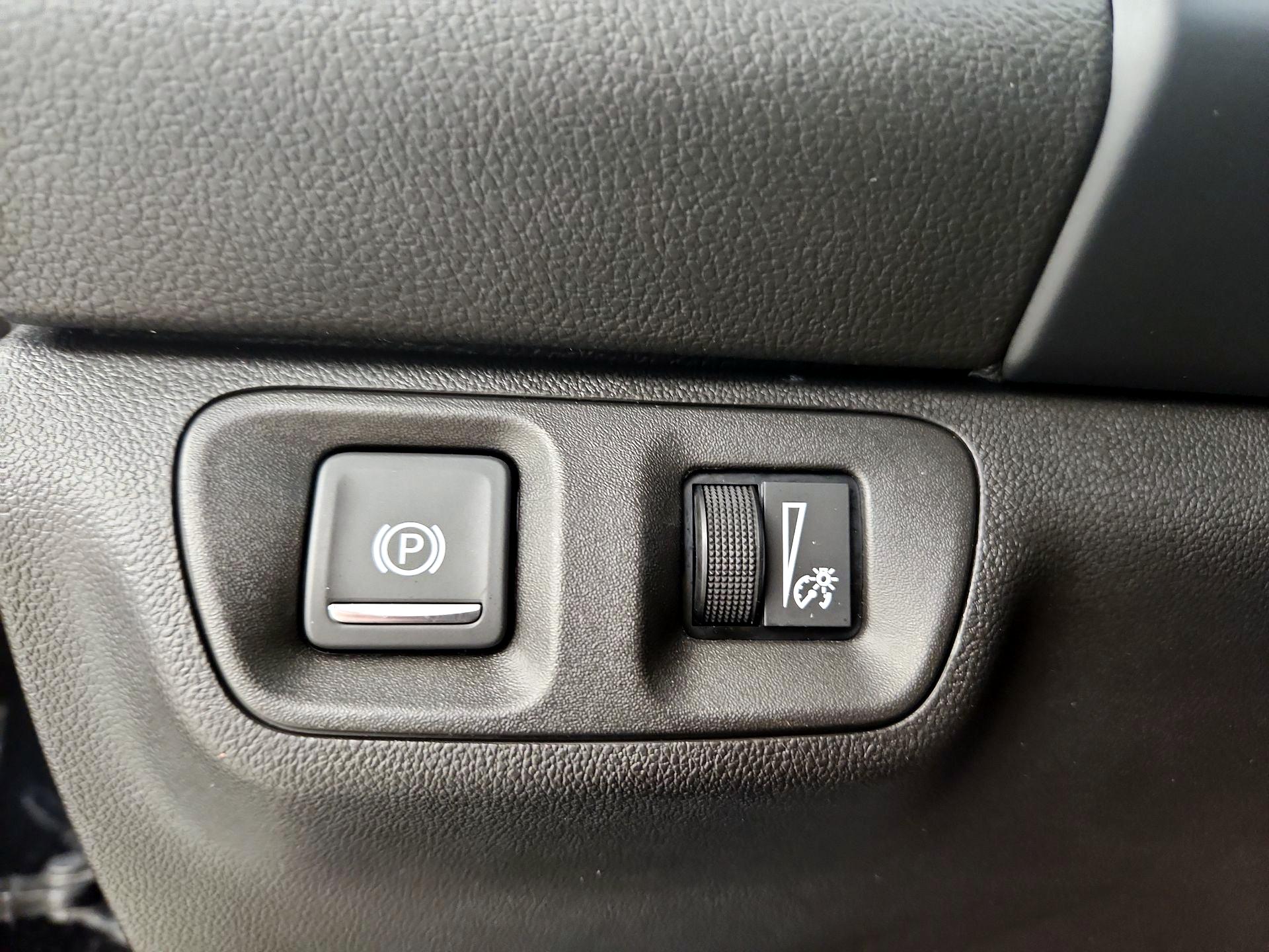 Thumbnail: 2022 GMC Acadia - 13