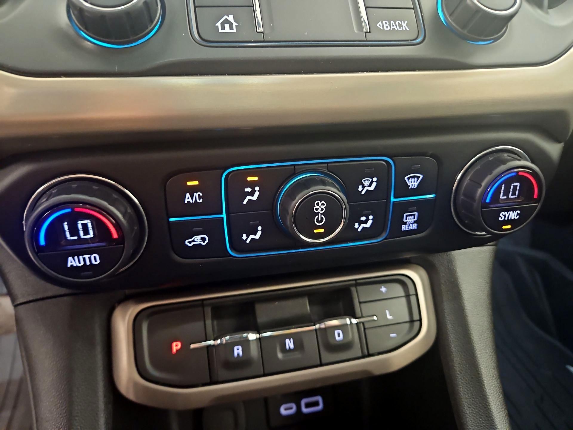 Thumbnail: 2021 GMC Acadia - 16