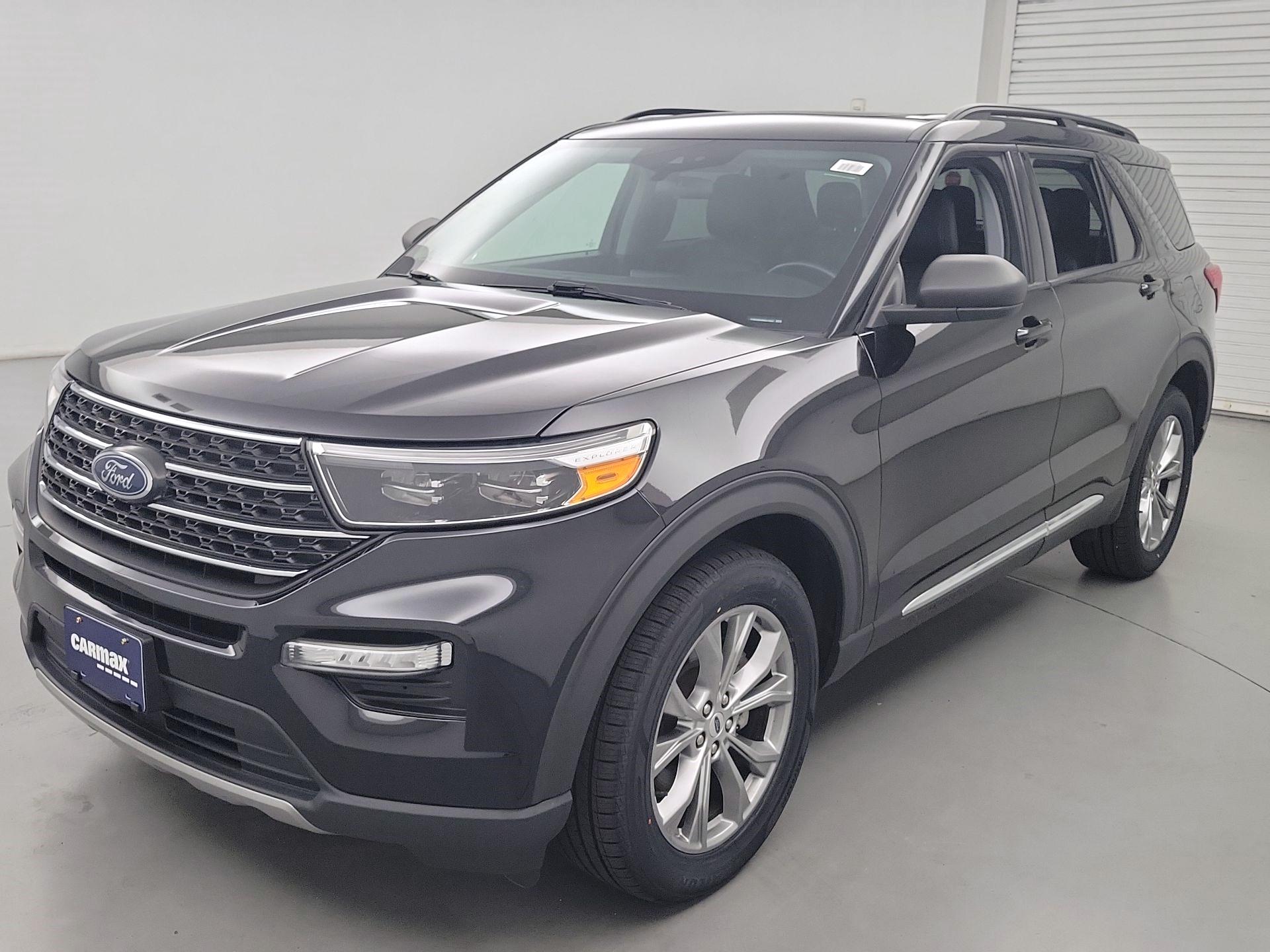 Thumbnail: 2022 Ford Explorer - 3