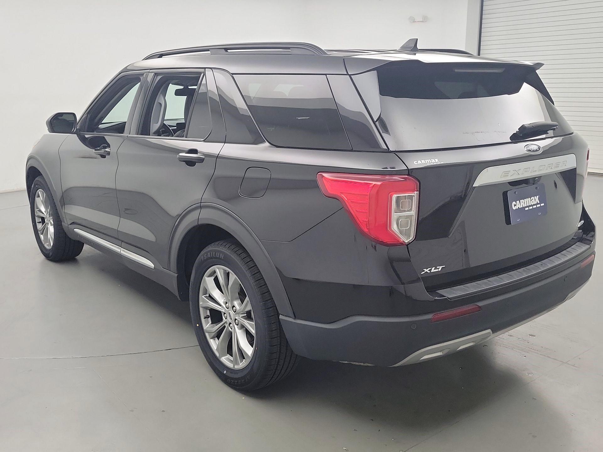 Thumbnail: 2022 Ford Explorer - 7