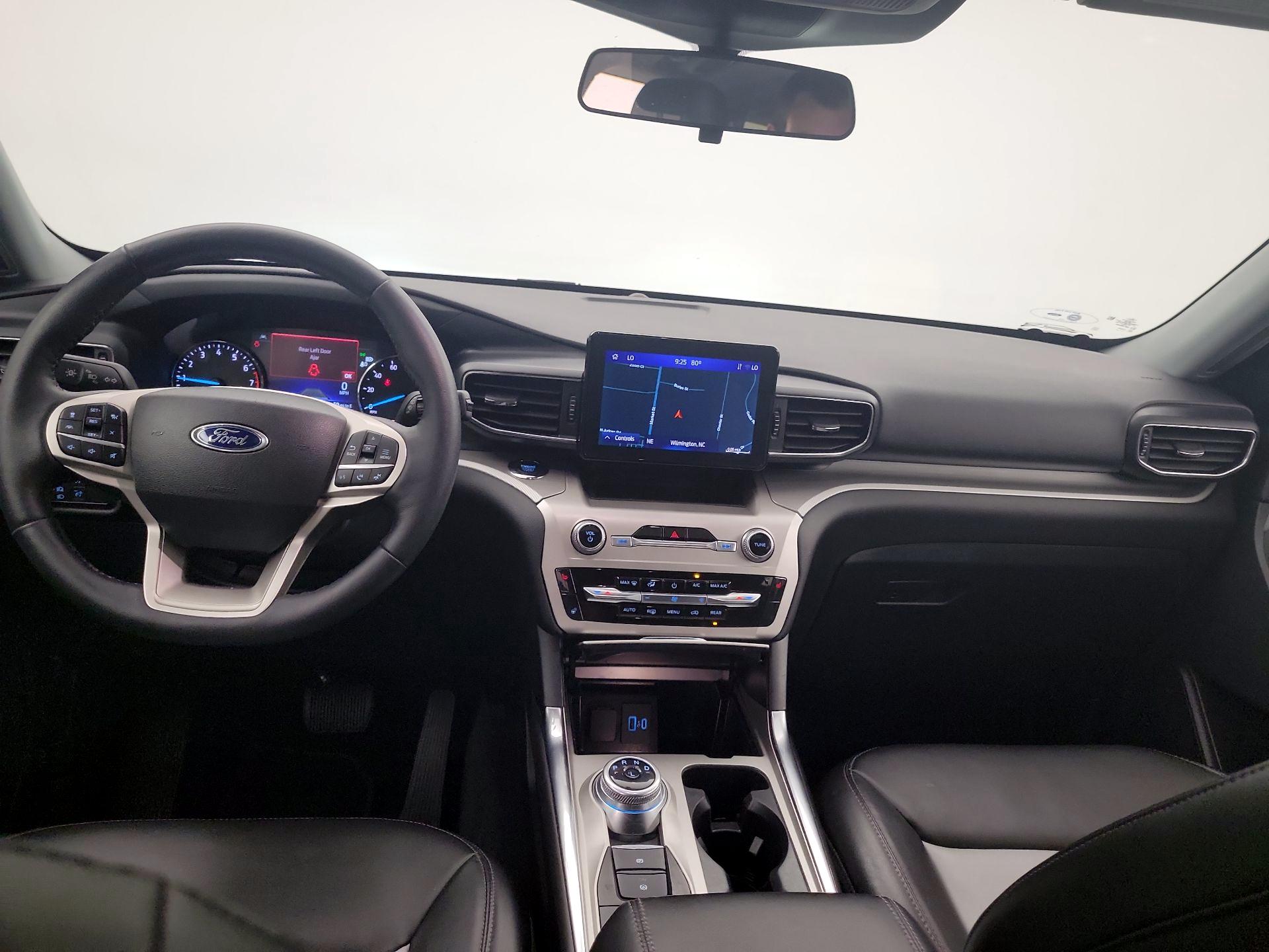Thumbnail: 2022 Ford Explorer - 9