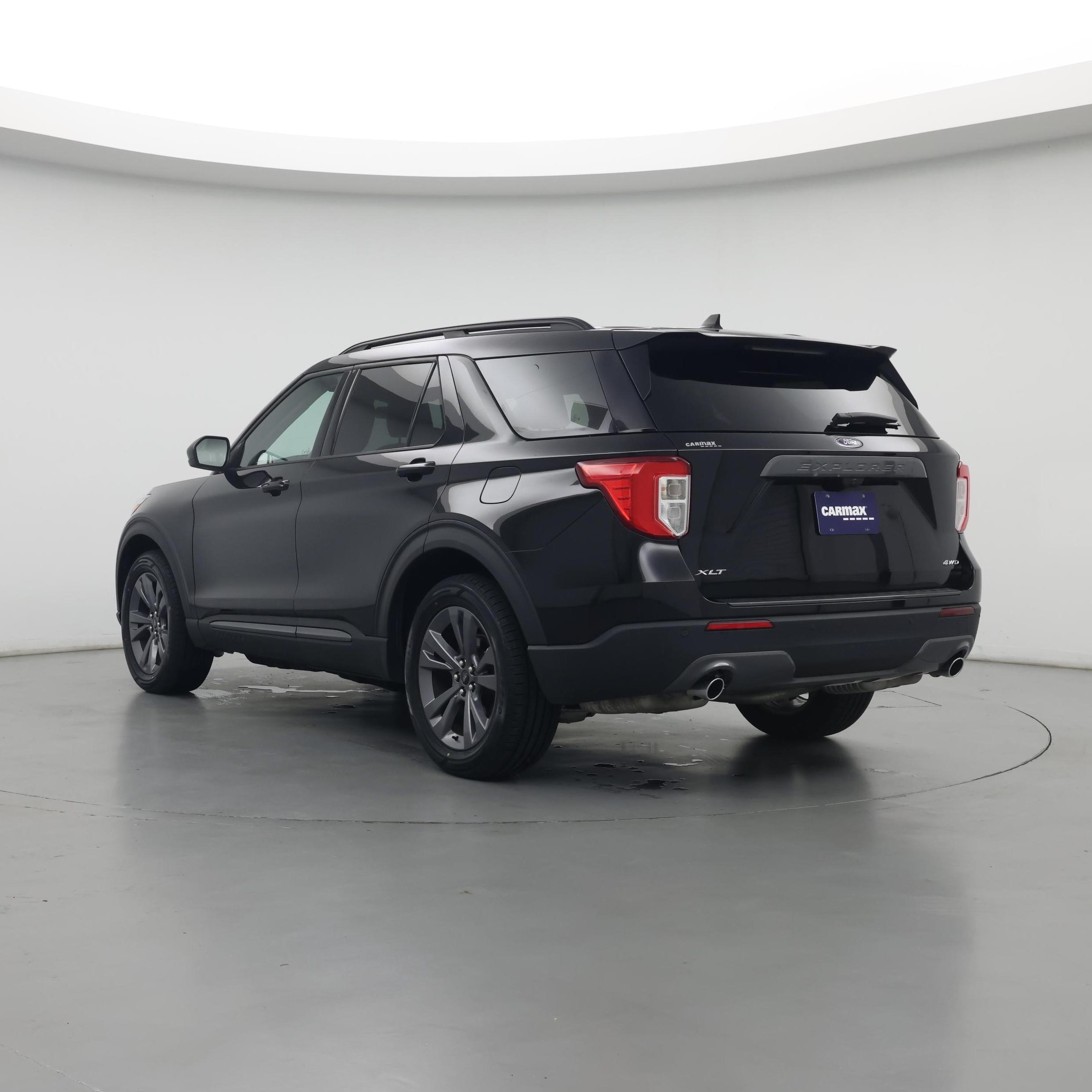Thumbnail: 2022 Ford Explorer - 2