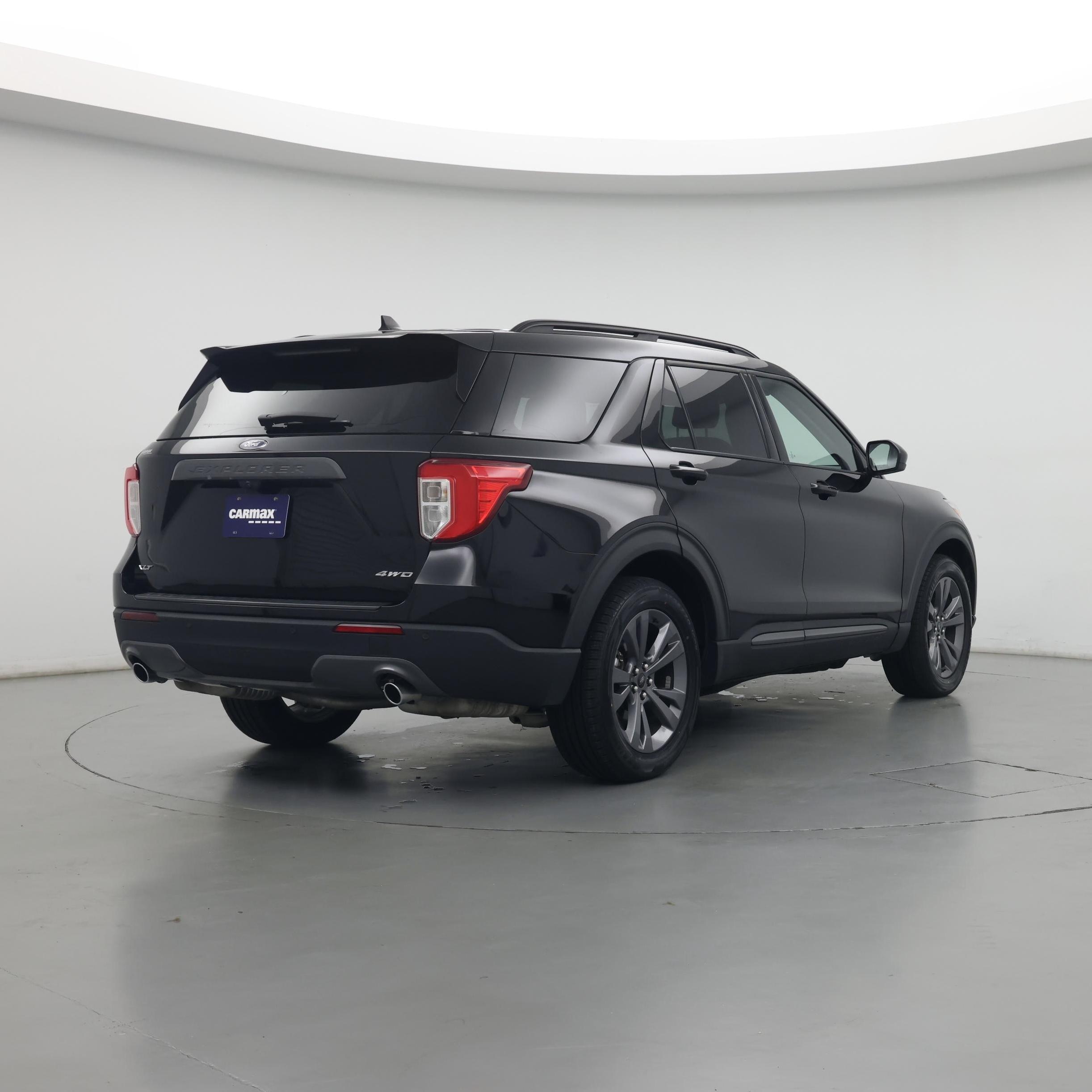 Thumbnail: 2022 Ford Explorer - 8