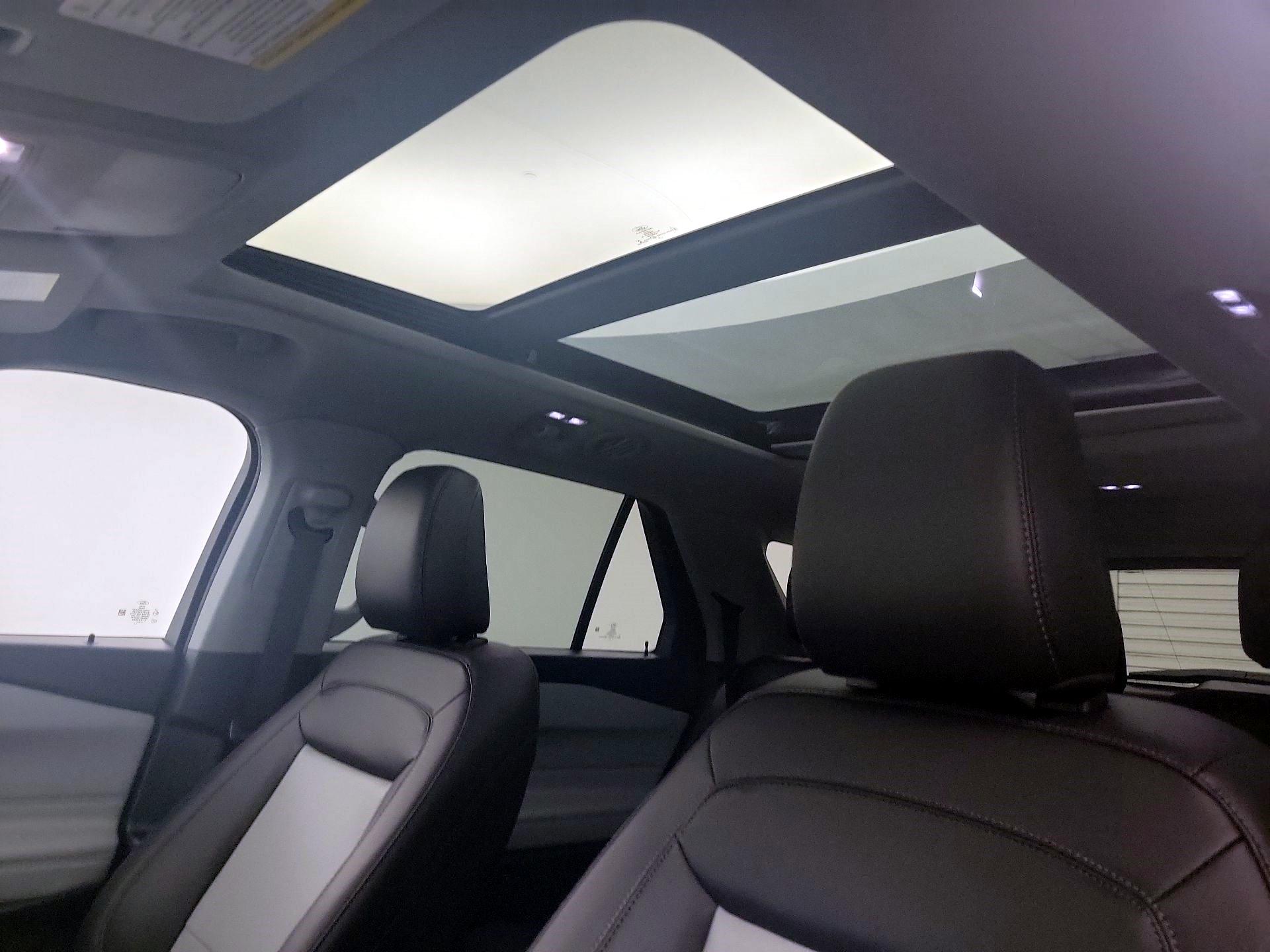Thumbnail: 2022 Ford Explorer - 18