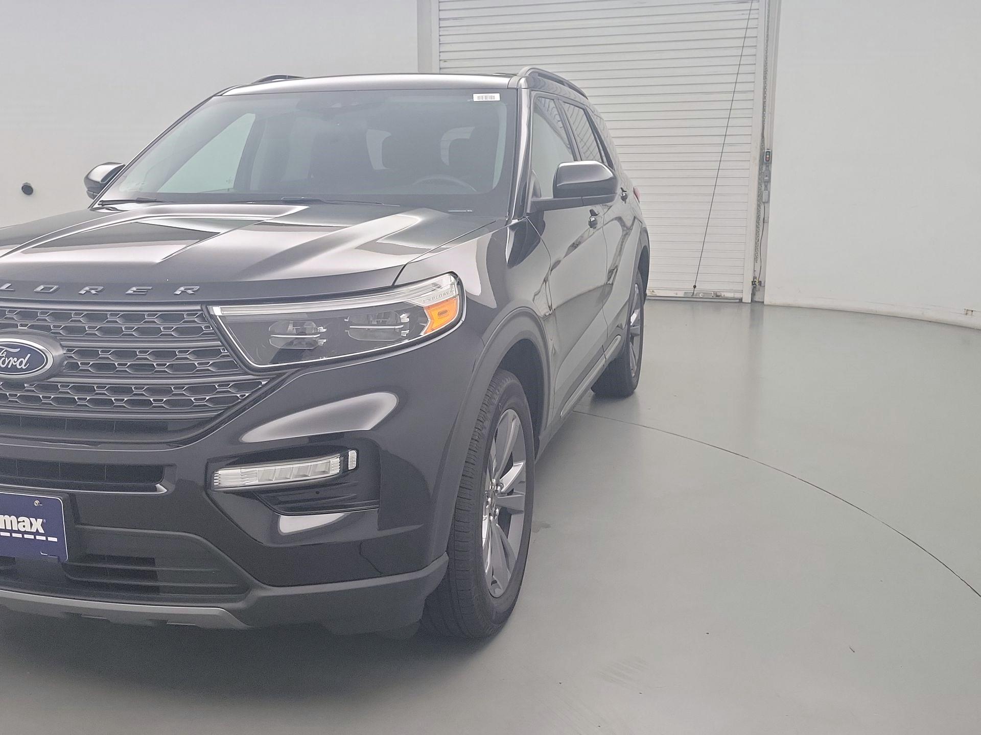 Thumbnail: 2022 Ford Explorer - 3
