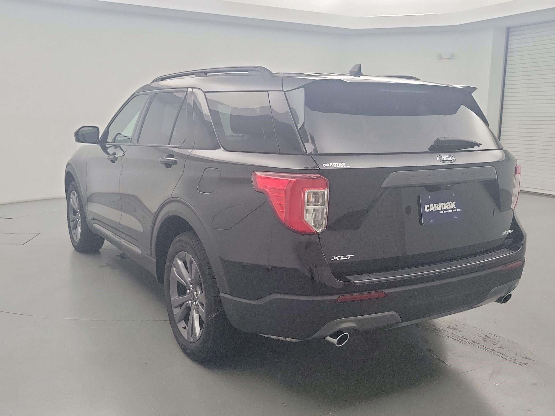 Thumbnail: 2022 Ford Explorer - 7