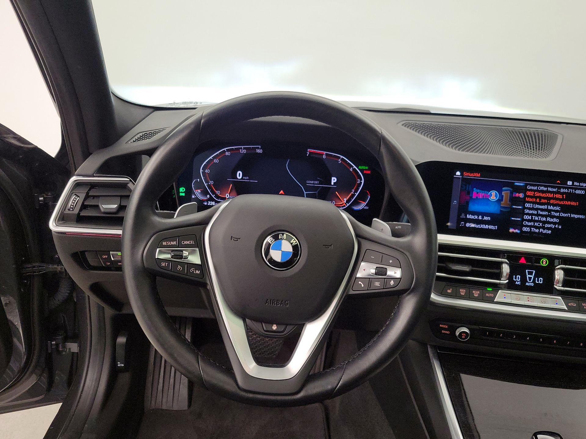 Thumbnail: 2022 BMW 3 Series - 10