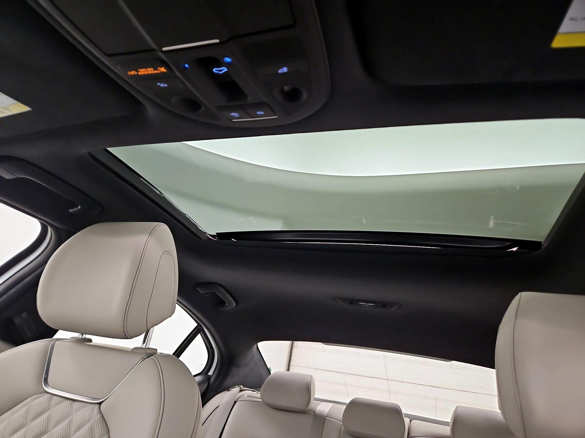 Thumbnail: 2023 Genesis G70 - 20