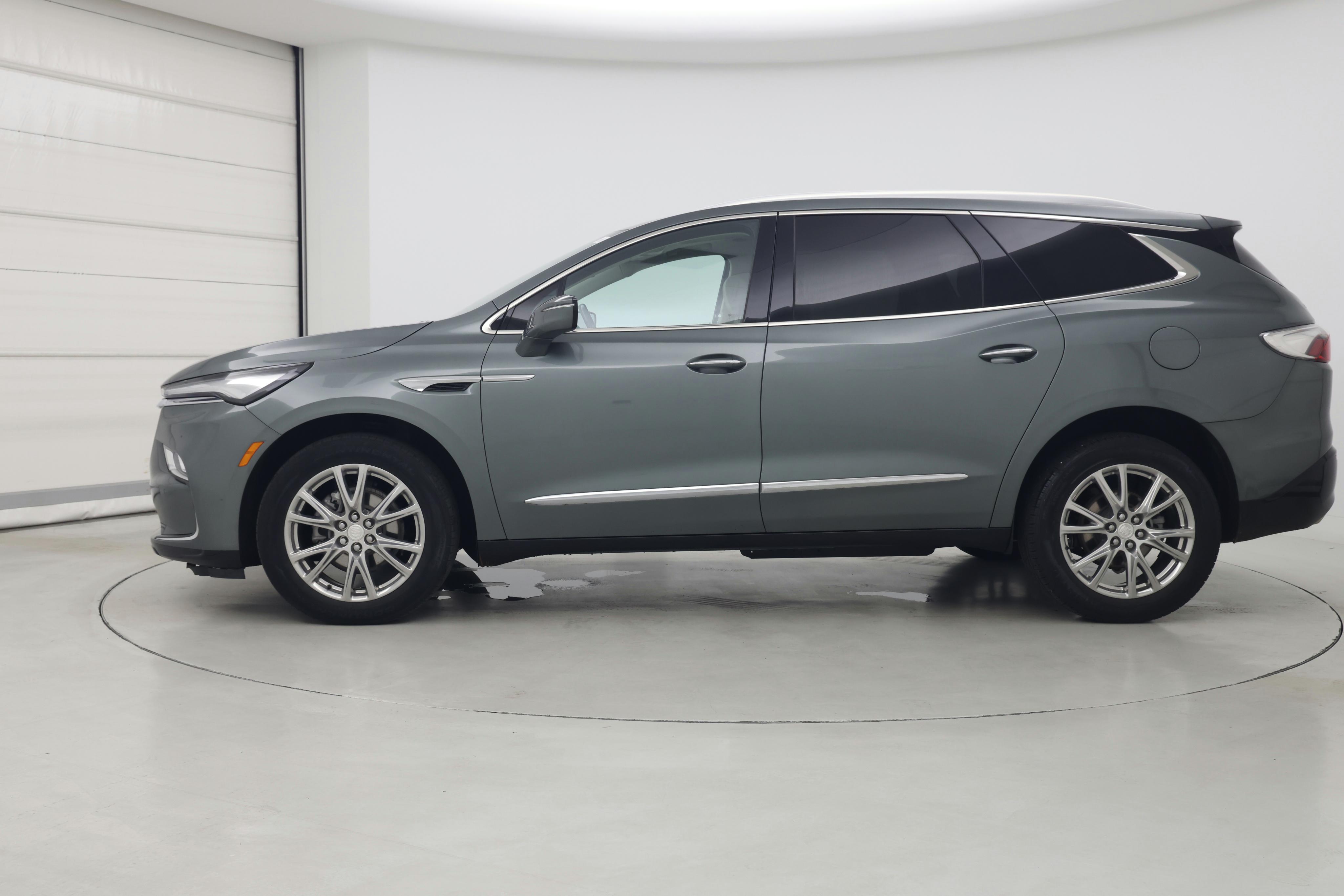 Thumbnail: 2022 Buick Enclave - 3