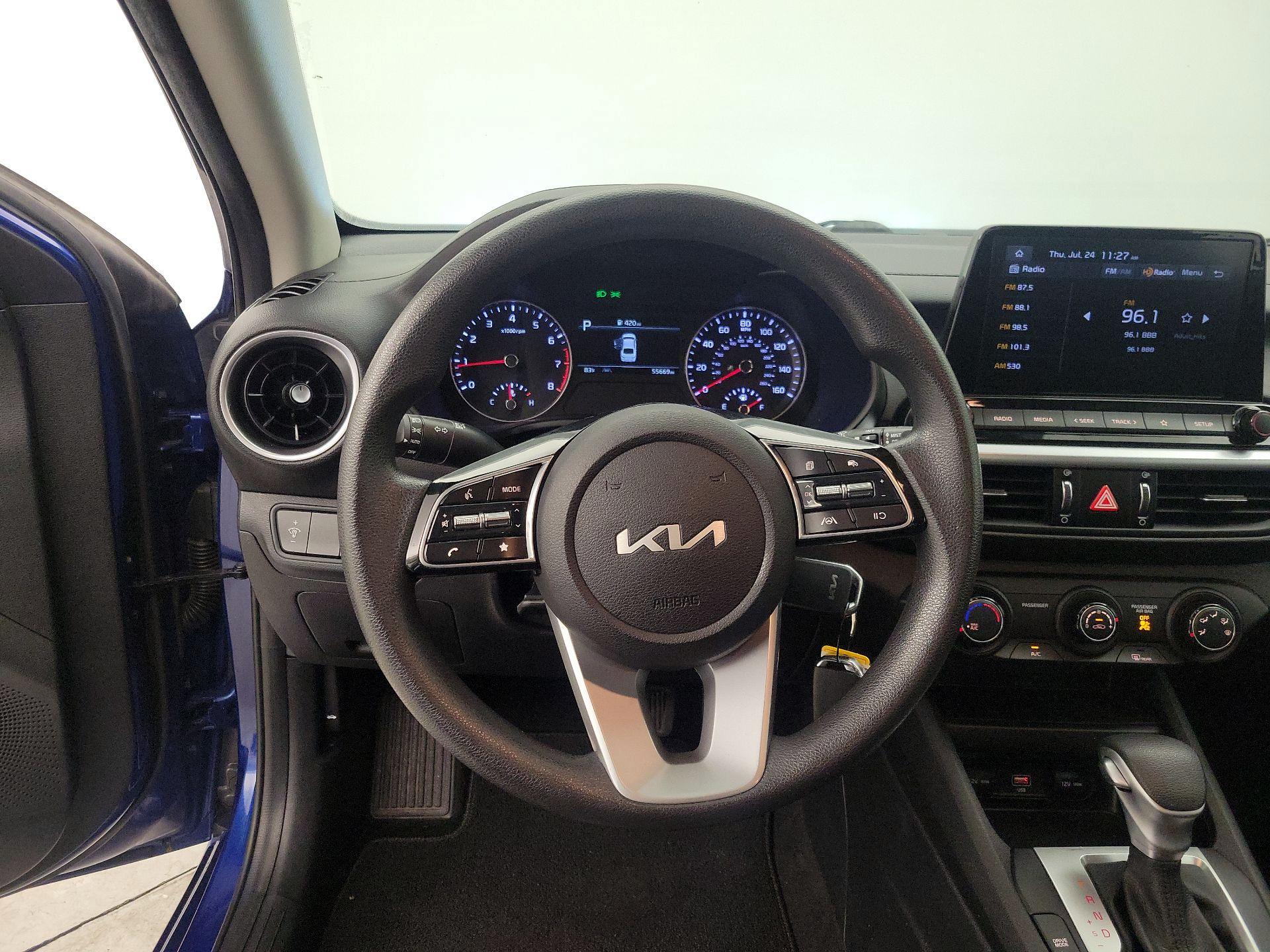 Thumbnail: 2022 Kia Forte - 10