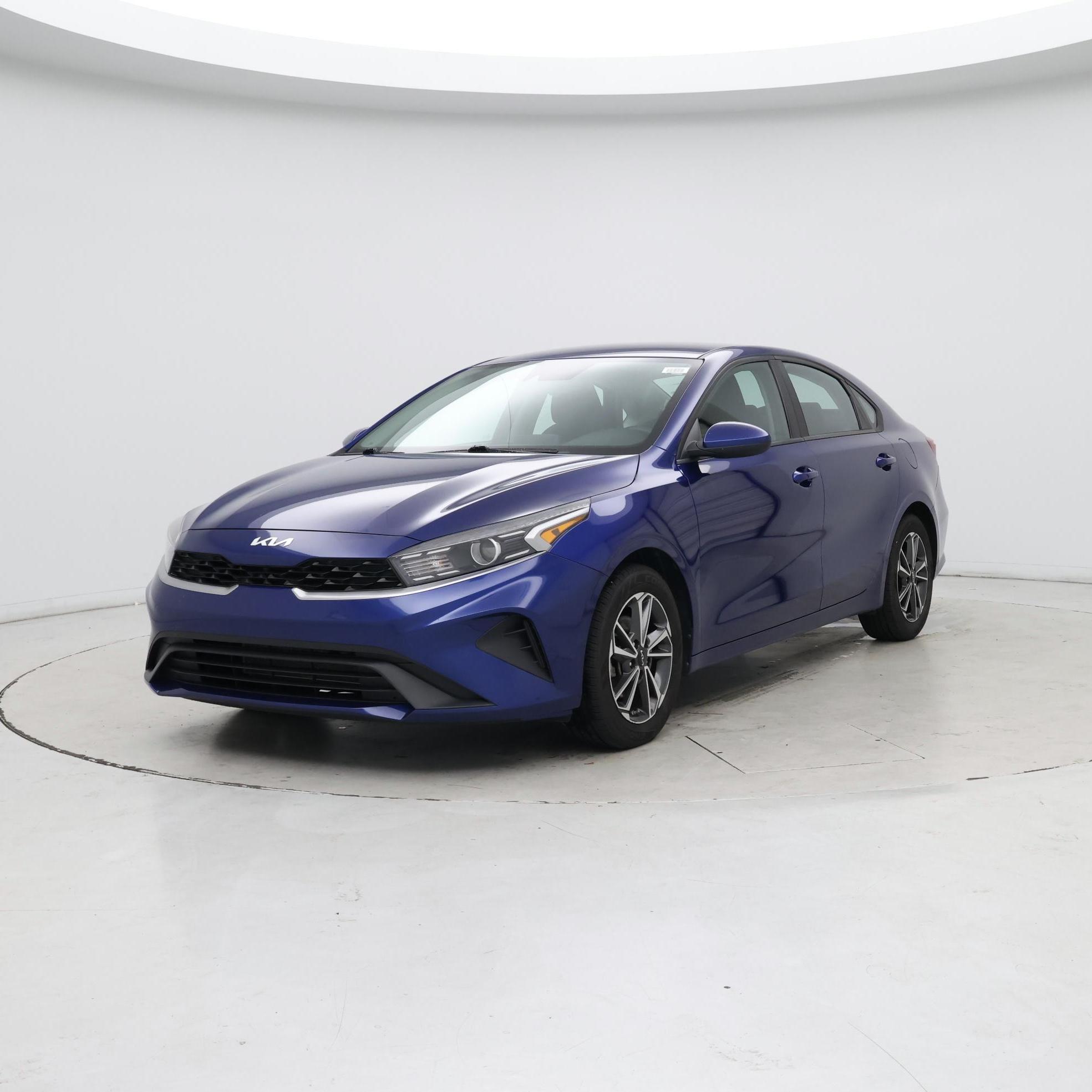 Thumbnail: 2022 Kia Forte - 4