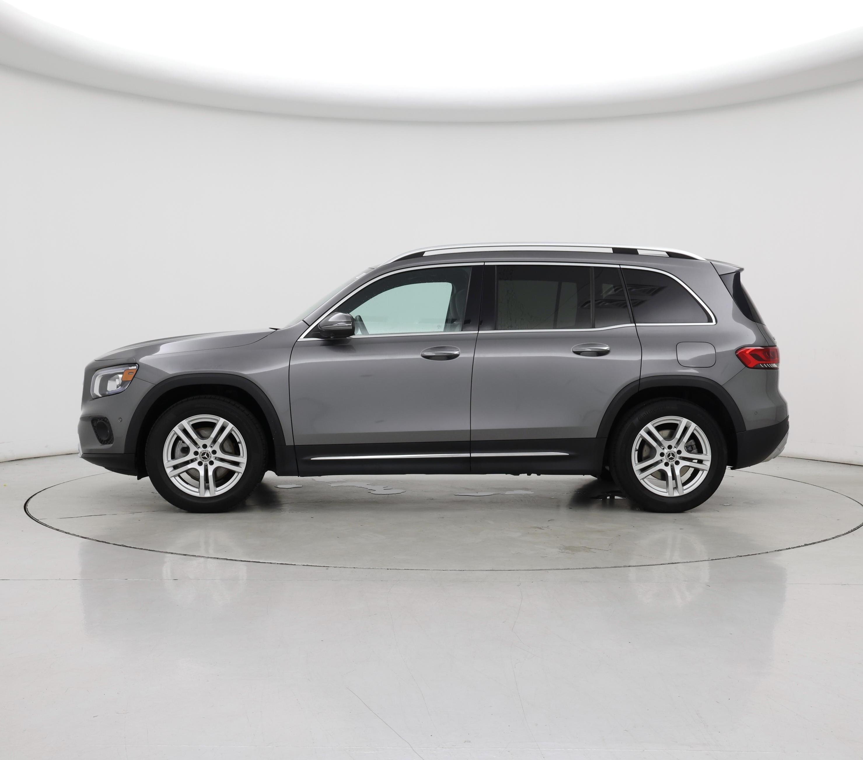 Thumbnail: 2021 Mercedes-Benz GLB - 3