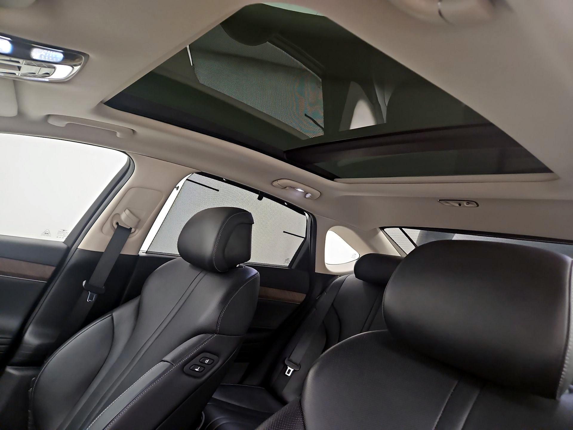 Thumbnail: 2022 Genesis G80 - 20